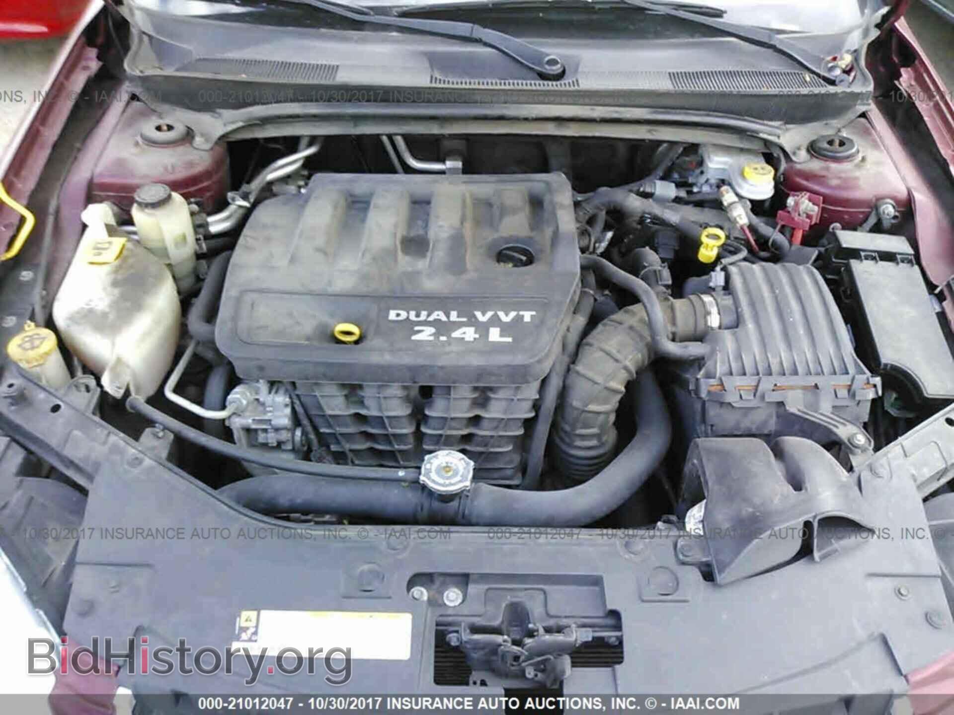 2013 Chrysler 200 - VIN: 1C3CCBAB5DN669748 - Photo 10
