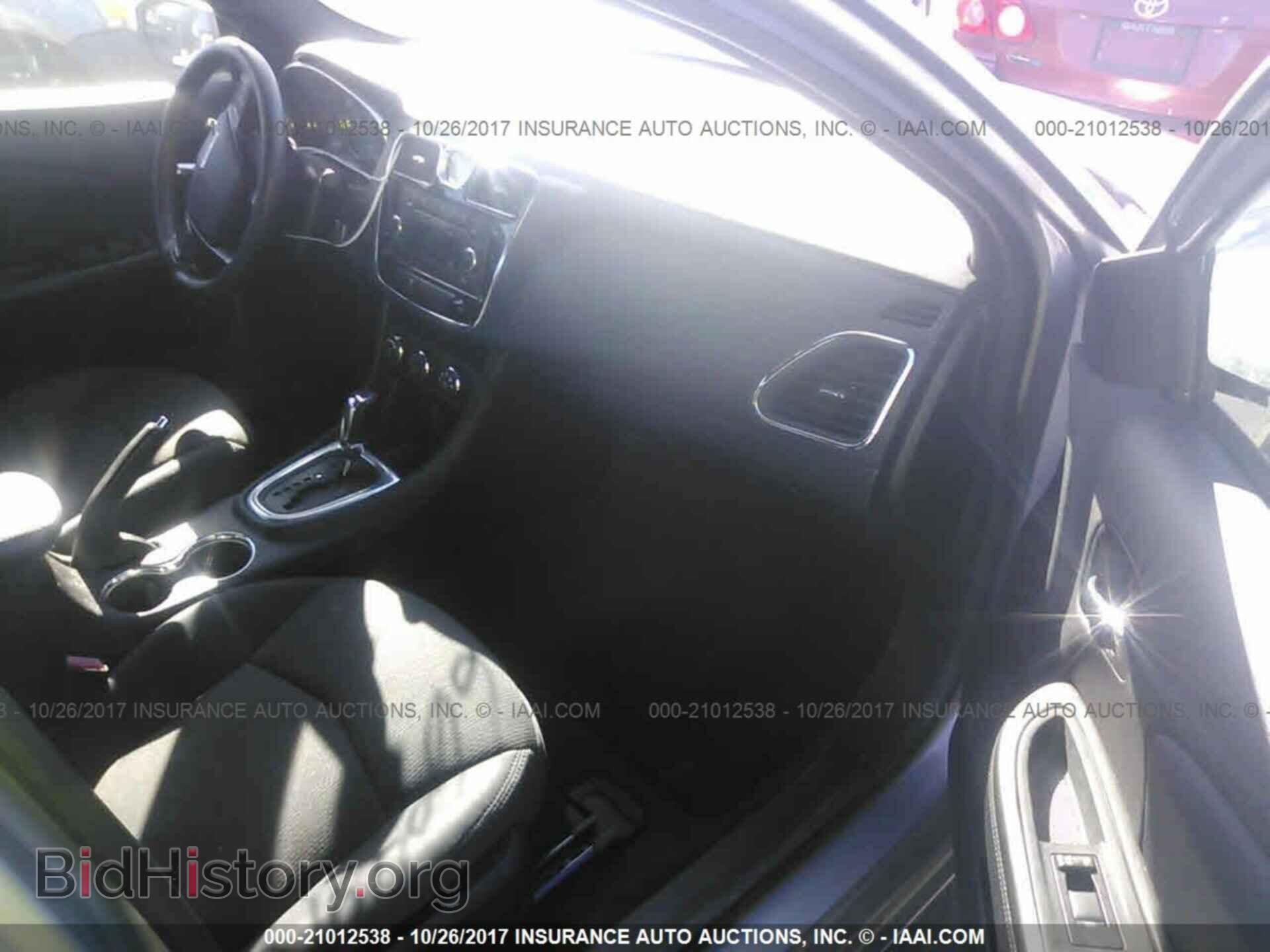 2013 Chrysler 200 - VIN: 1C3CCBAB3DN660434 - Photo 5