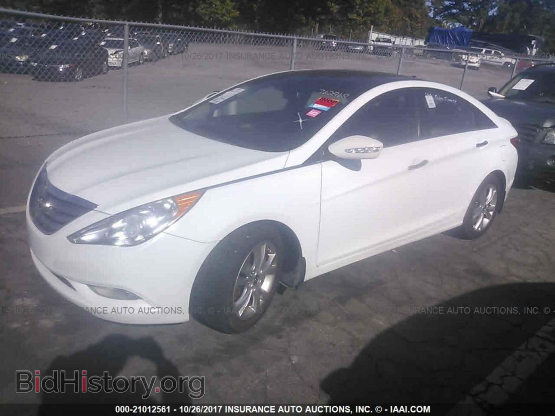 2012 Hyundai Sonata - VIN: 5NPEC4ACXCH460299 - Фото 2