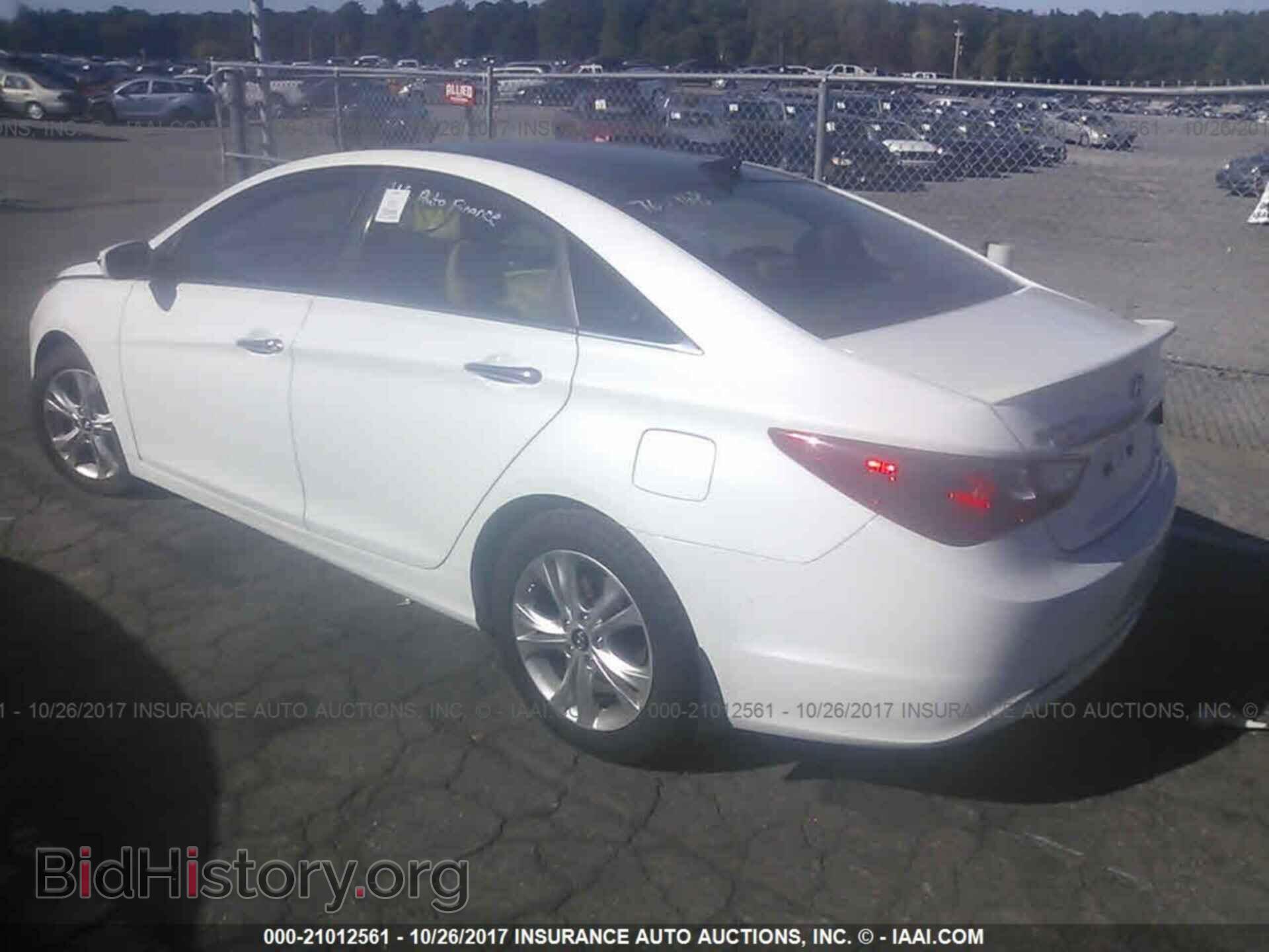2012 Hyundai Sonata - VIN: 5NPEC4ACXCH460299 - Фото 3