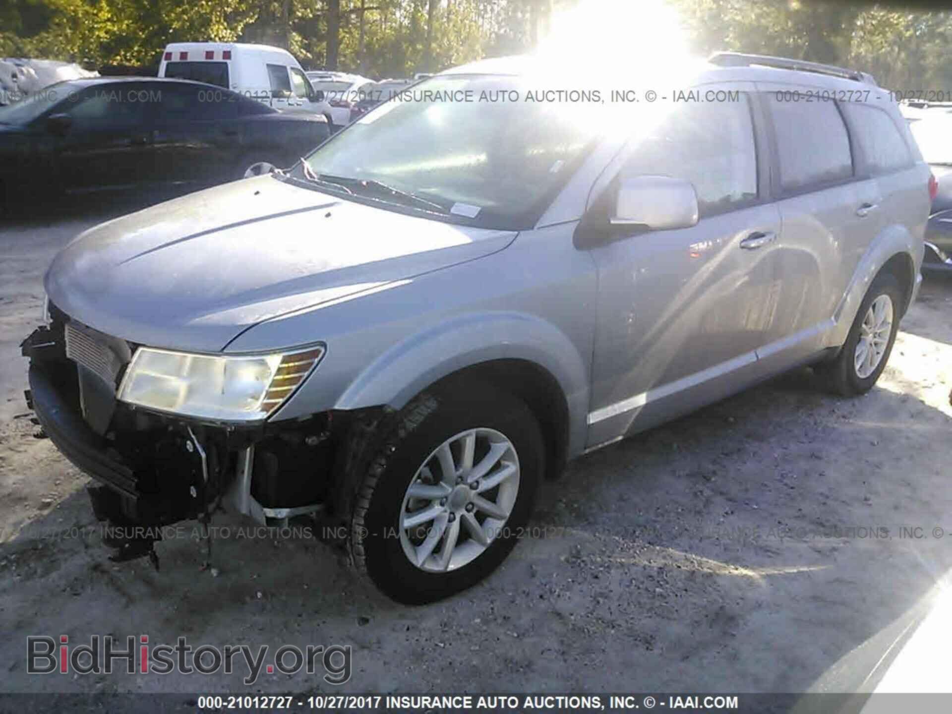 2017 Dodge Journey - VIN: 3C4PDCBG8HT533274 - Фото 2