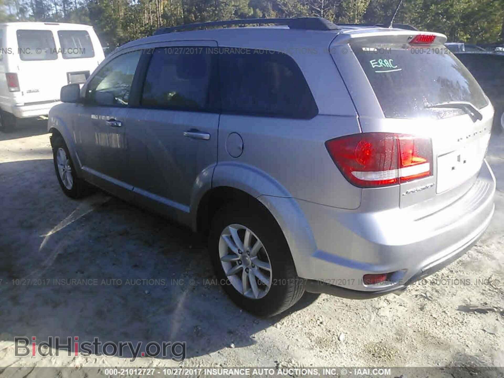 2017 Dodge Journey - VIN: 3C4PDCBG8HT533274 - Фото 3