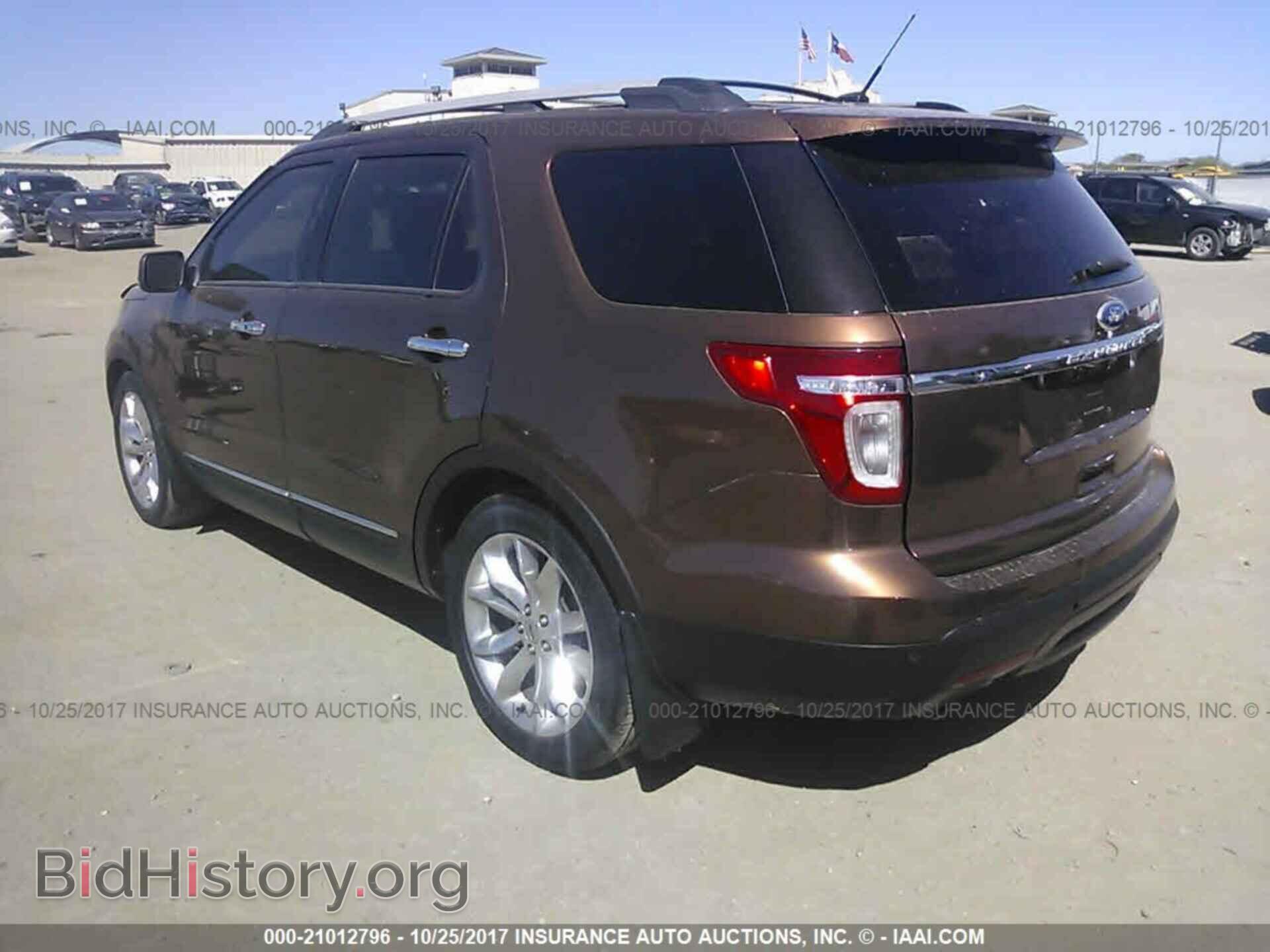 2011 Ford Explorer - VIN: 1FMHK7F83BGA83318 - Photo 3
