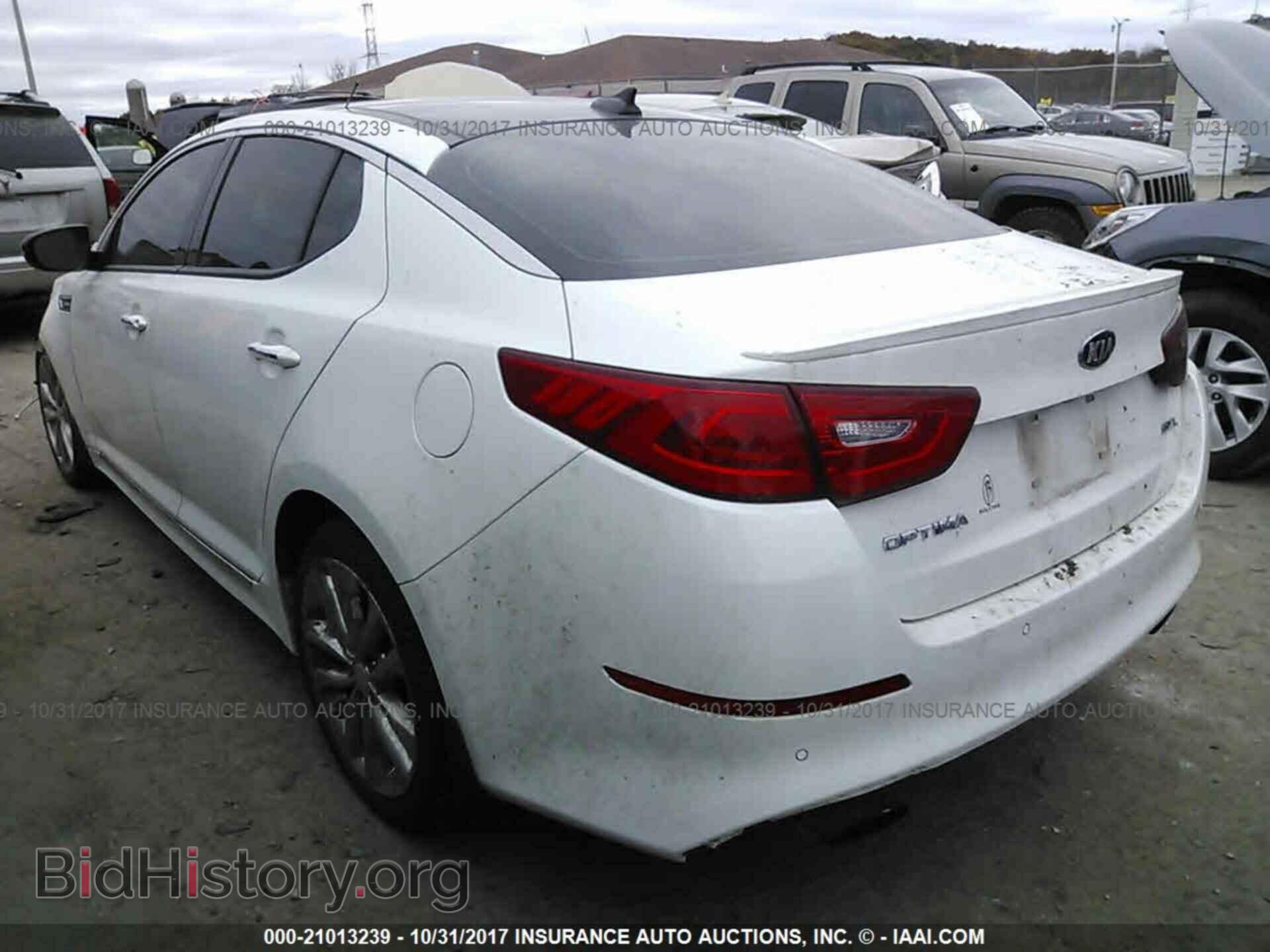 2015 Kia Optima - VIN: 5XXGR4A60FG426812 - Photo 3