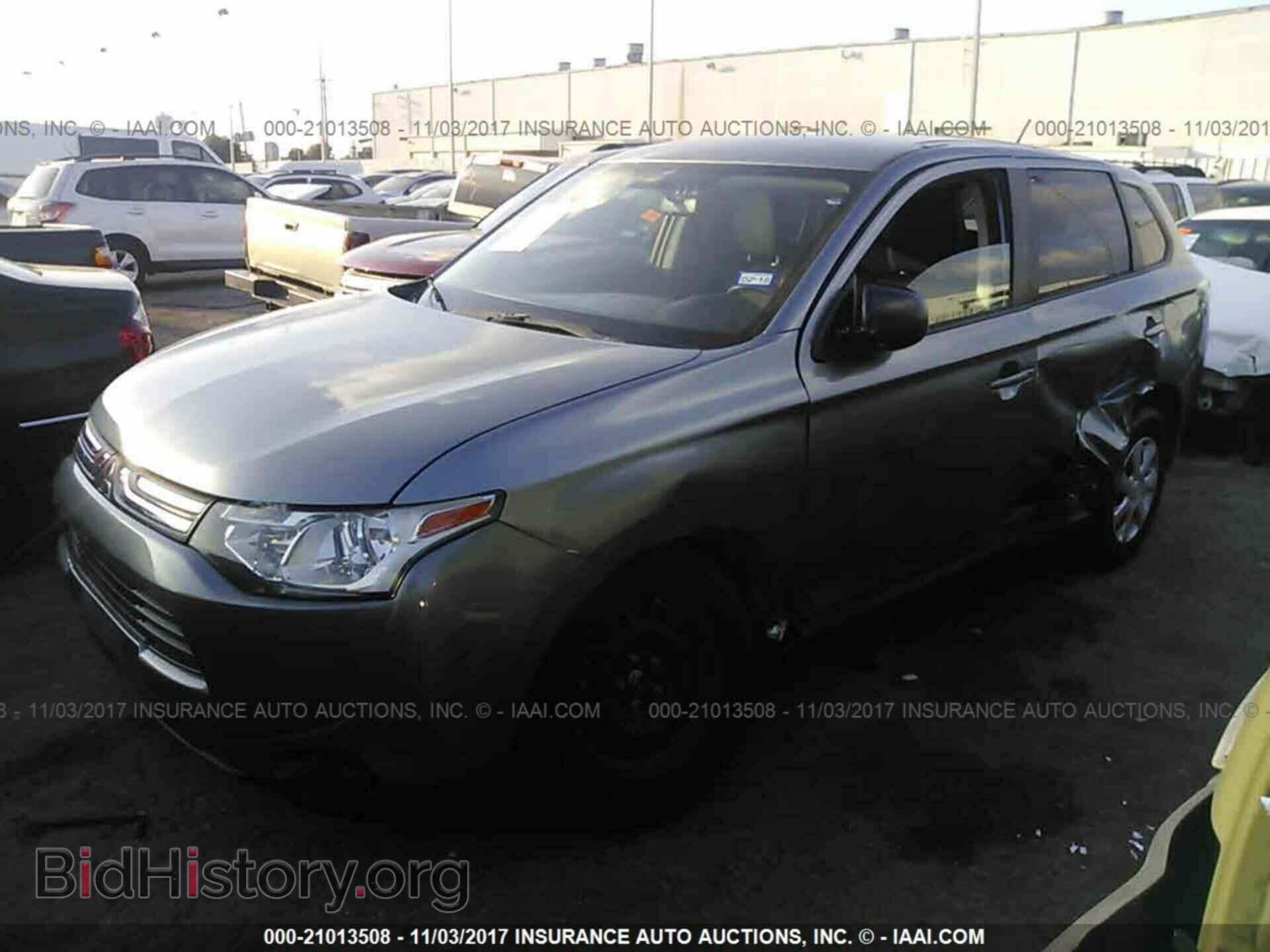 2014 Mitsubishi Outlander - VIN: JA4AD2A30EZ015012 - Фото 2