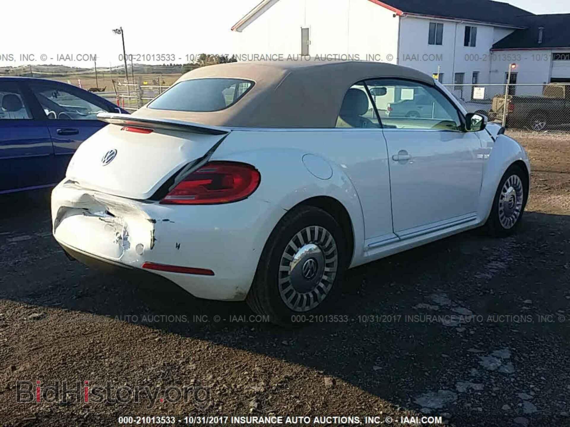 2014 Volkswagen Beetle - VIN: 3VW517AT8EM824043 - Фото 4