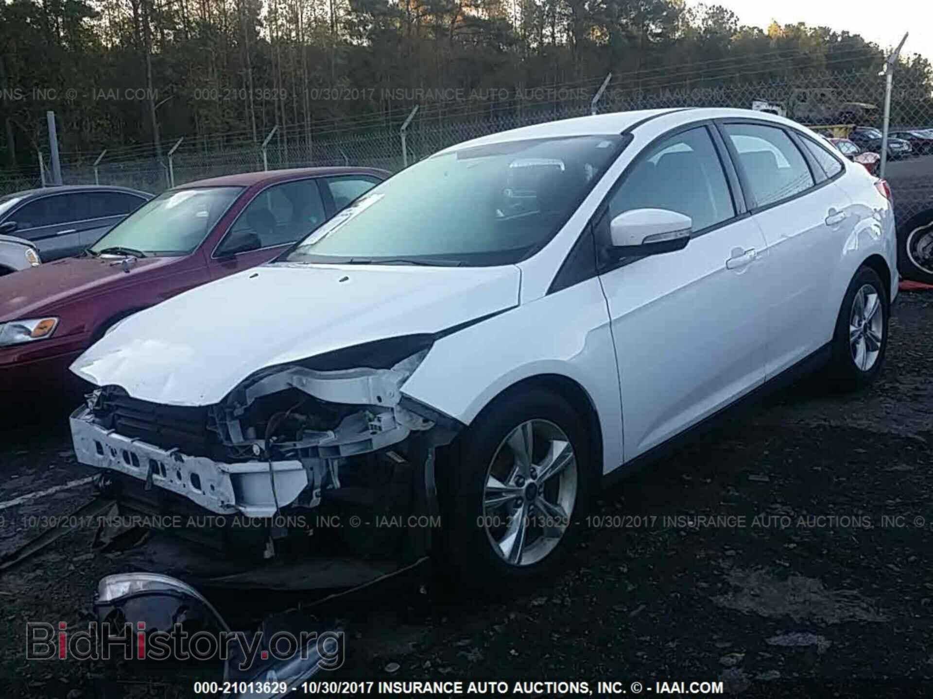 2014 Ford Focus - VIN: 1FADP3F26EL268523 - Фото 2