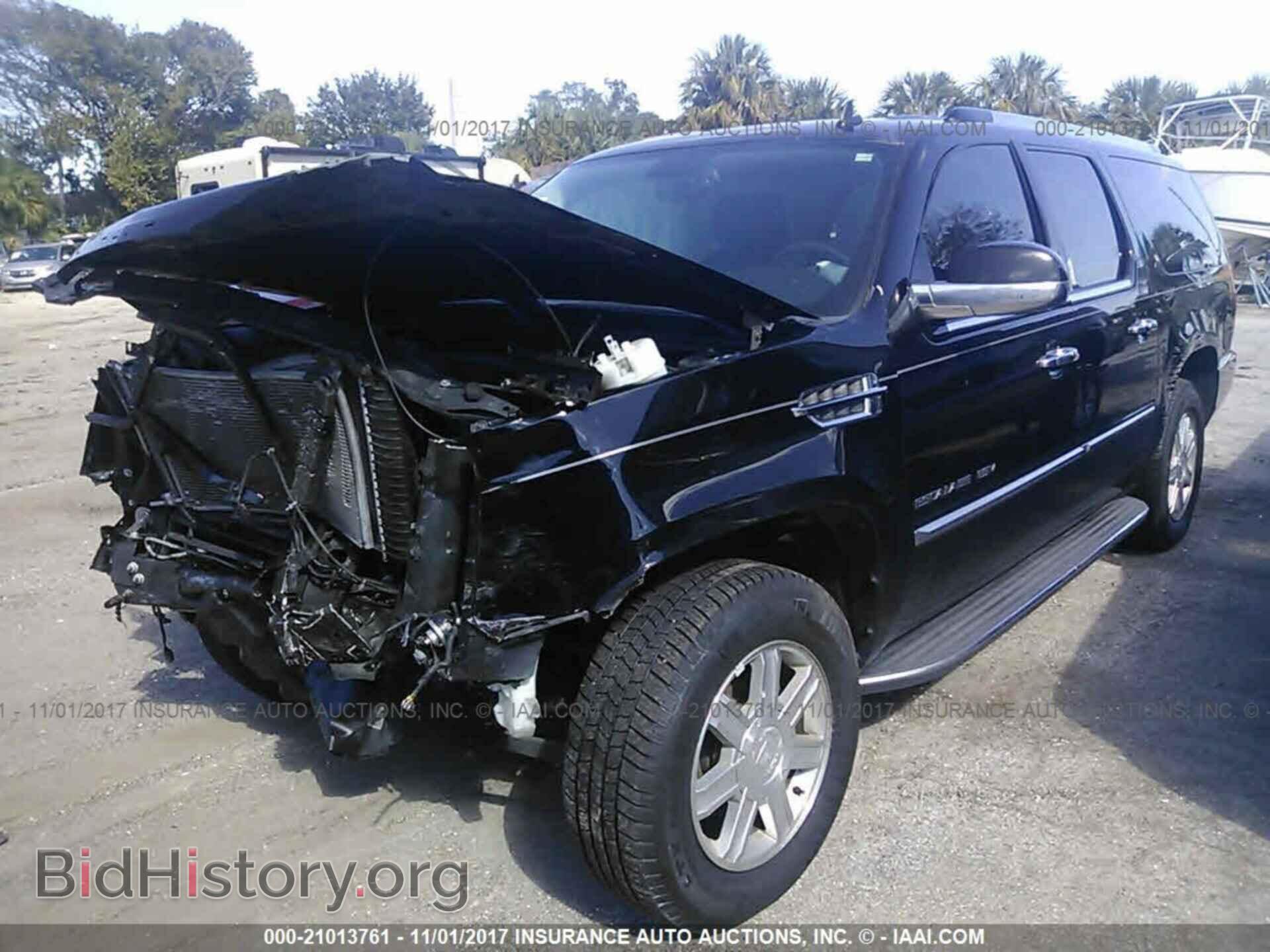 2013 Cadillac Escalade - VIN: 1GYS3GEF8DR104625 - Фото 2