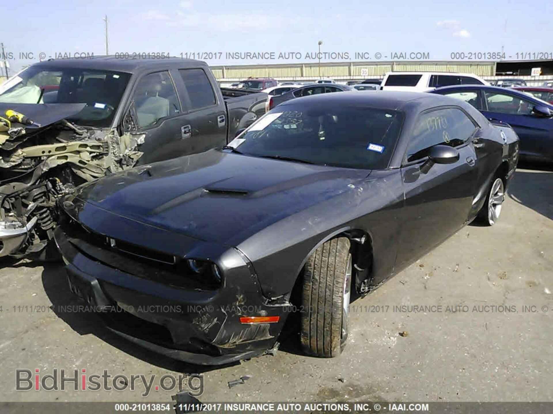 2016 Dodge Challenger - VIN: 2C3CDZAG8GH137781 - Фото 2