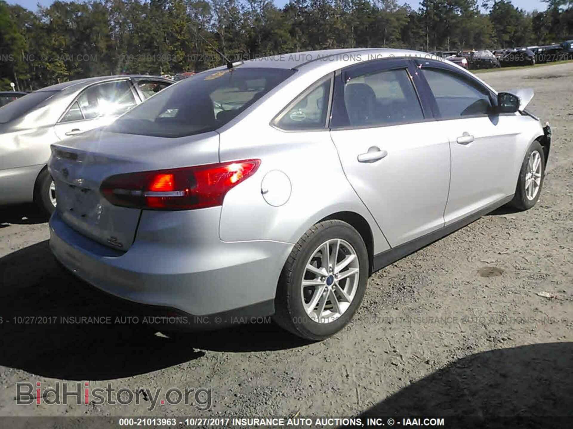 2015 Ford Focus - VIN: 1FADP3F25FL214471 - Фото 4