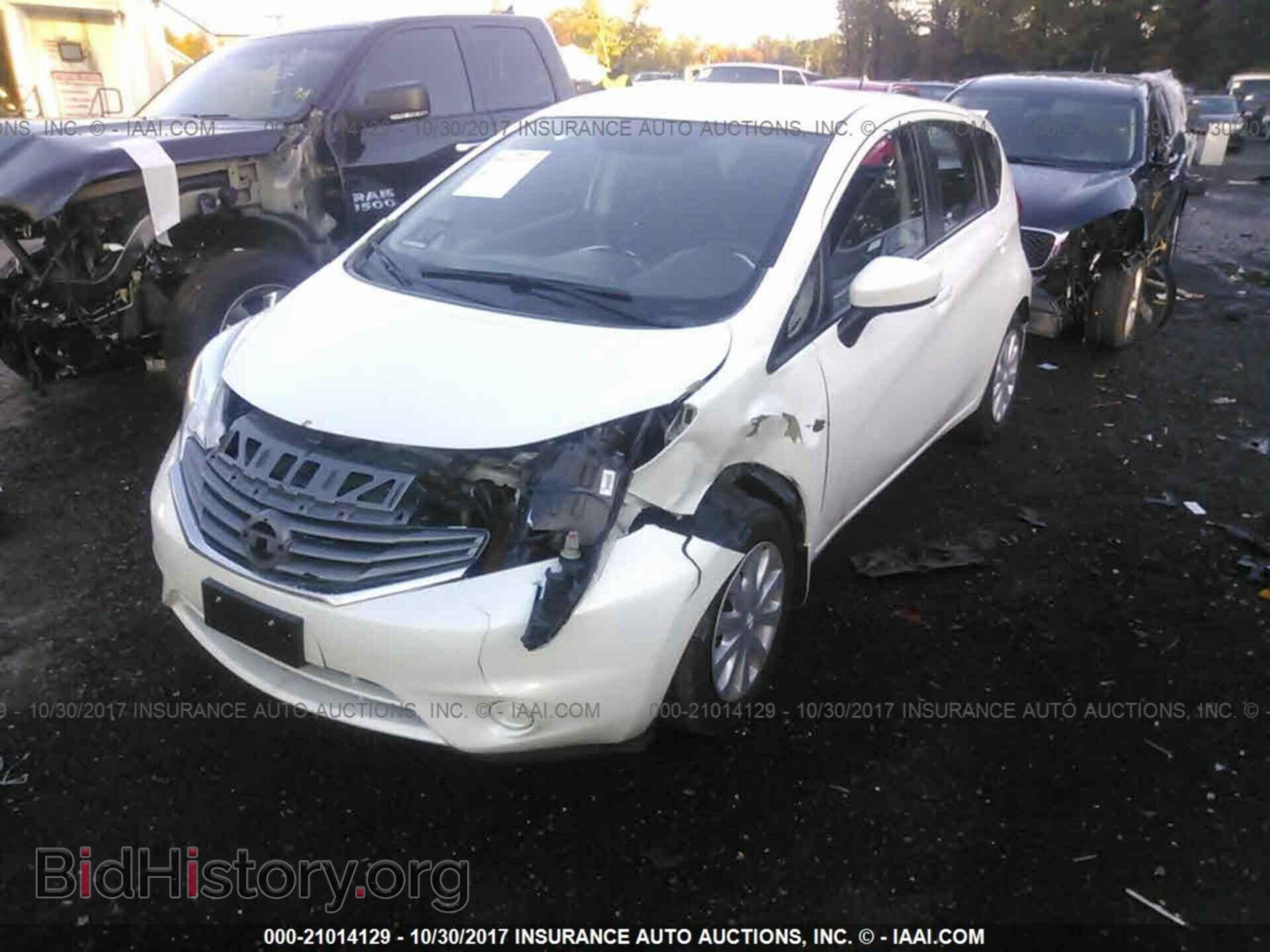 2015 Nissan Versa note - VIN: 3N1CE2CP8FL433065 - Photo 2