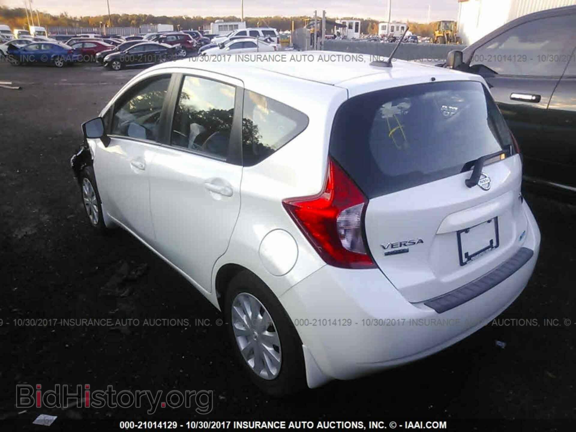 2015 Nissan Versa note - VIN: 3N1CE2CP8FL433065 - Photo 3