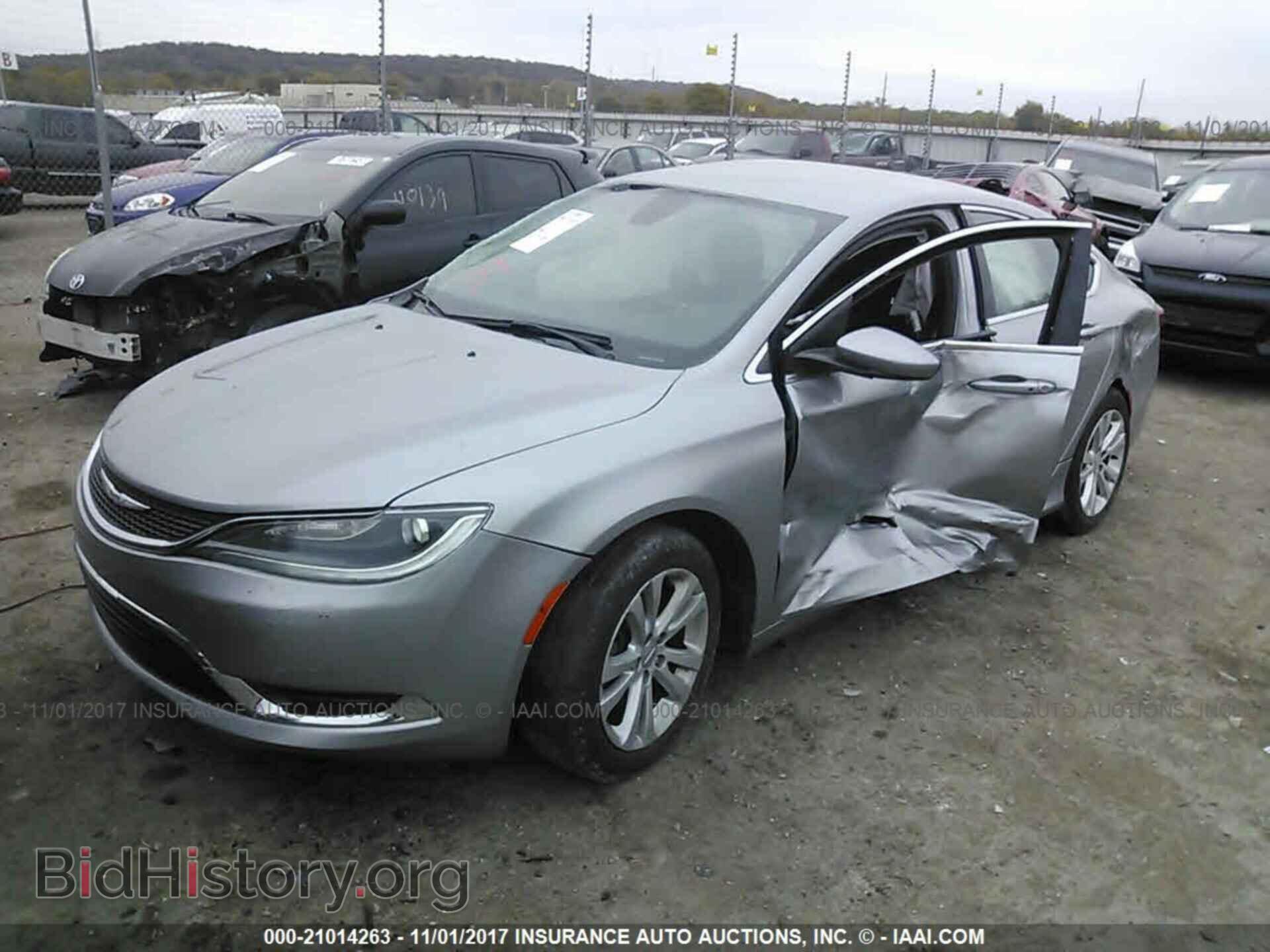 2015 Chrysler 200 - VIN: 1C3CCCAB4FN684752 - Photo 2