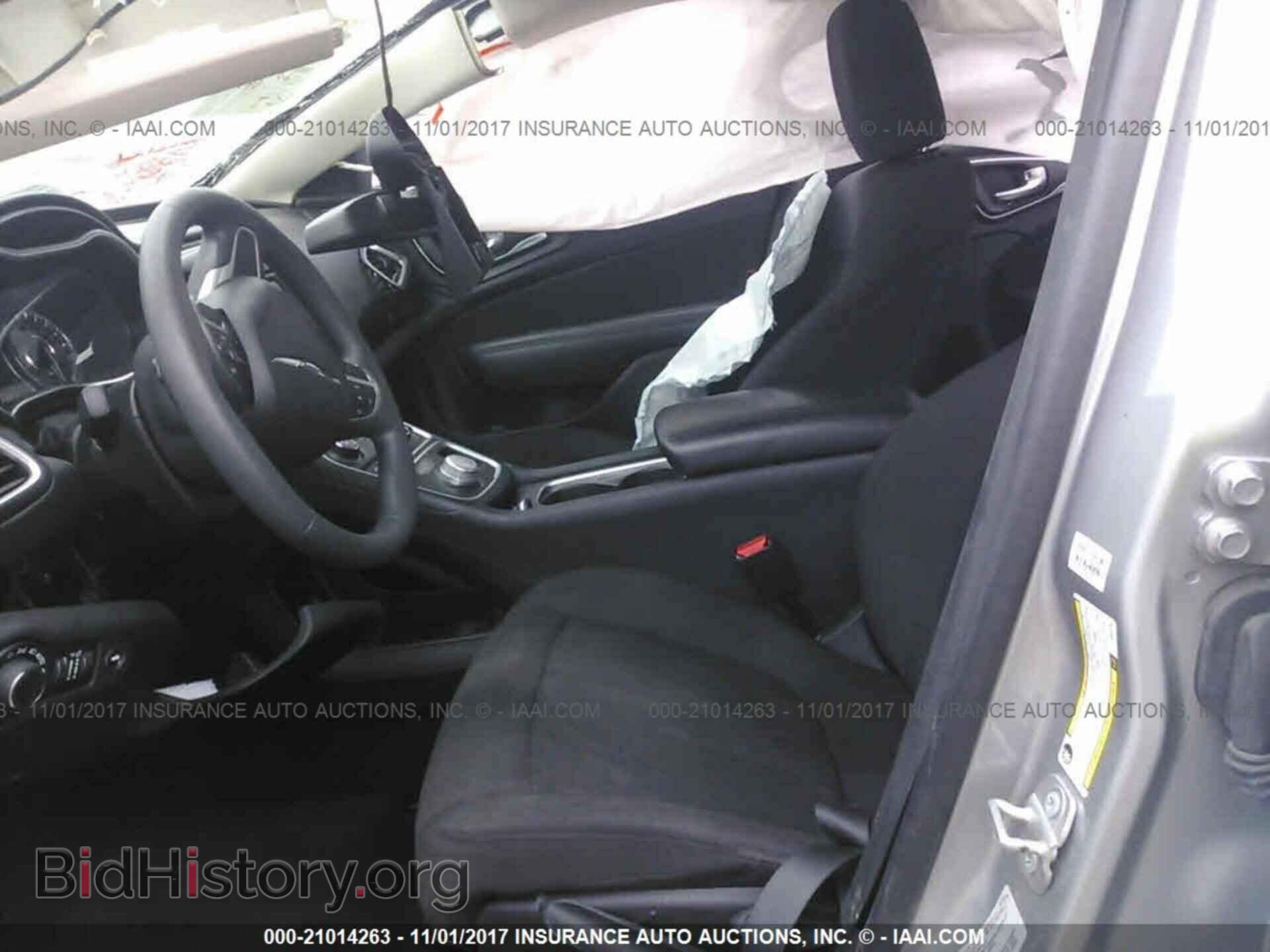 2015 Chrysler 200 - VIN: 1C3CCCAB4FN684752 - Photo 5