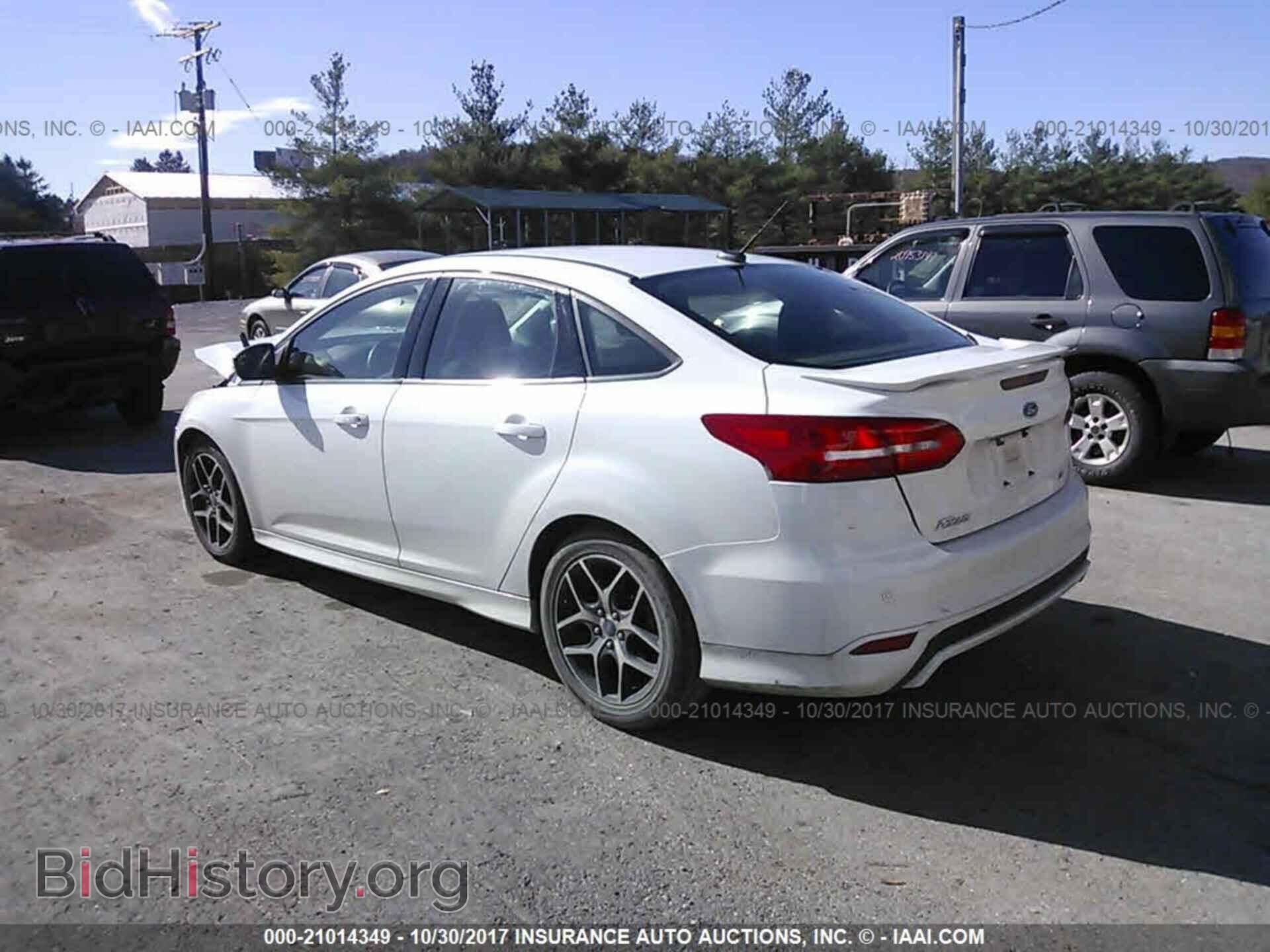 2015 Ford Focus - VIN: 1FADP3F26FL277787 - Фото 3