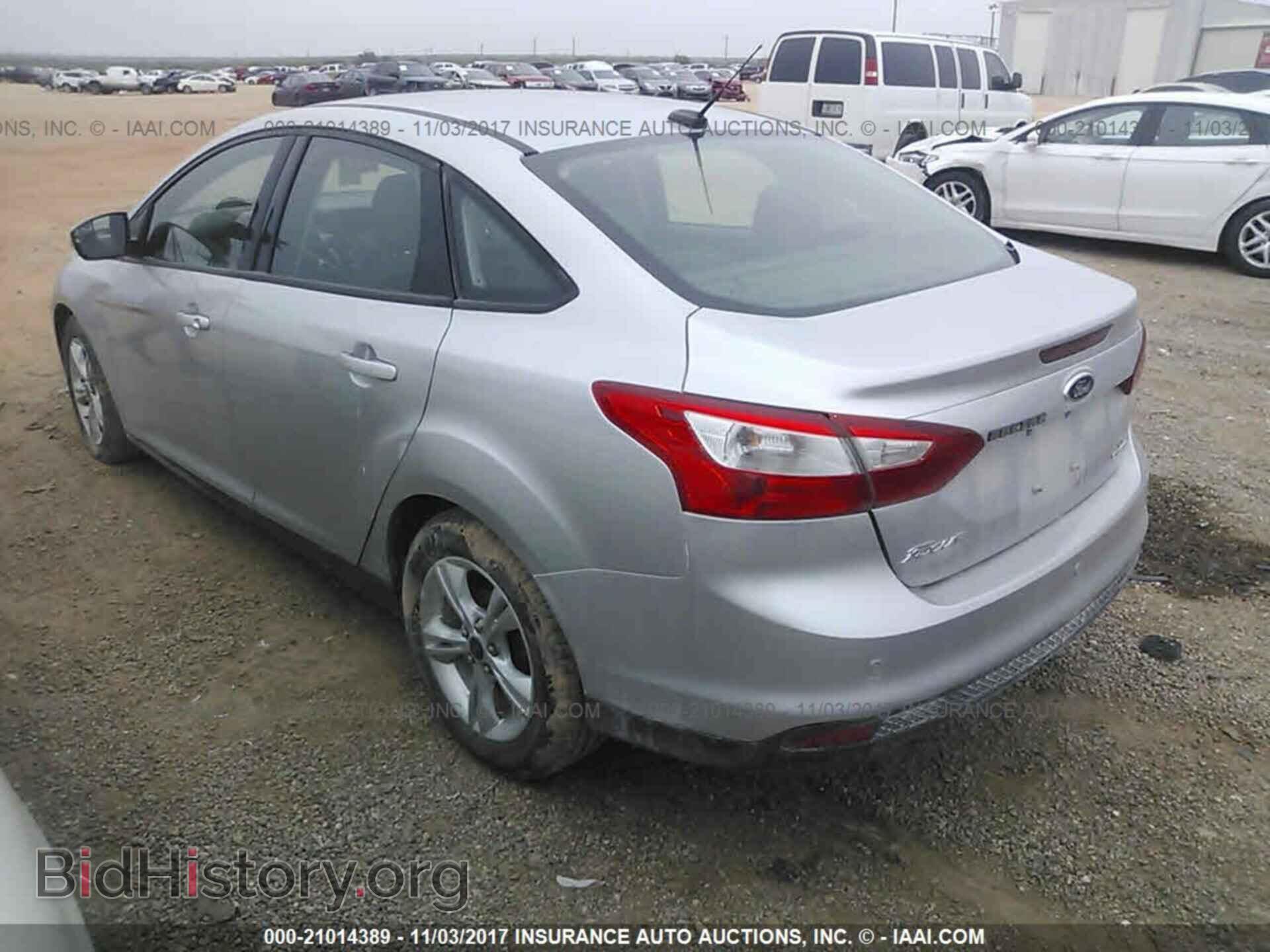 2013 Ford Focus - VIN: 1FADP3F2XDL151221 - Photo 3