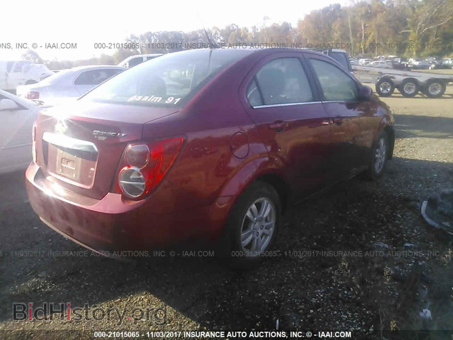 2014 Chevrolet Sonic - VIN: 1G1JC5SH8E4226601 - Photo 4