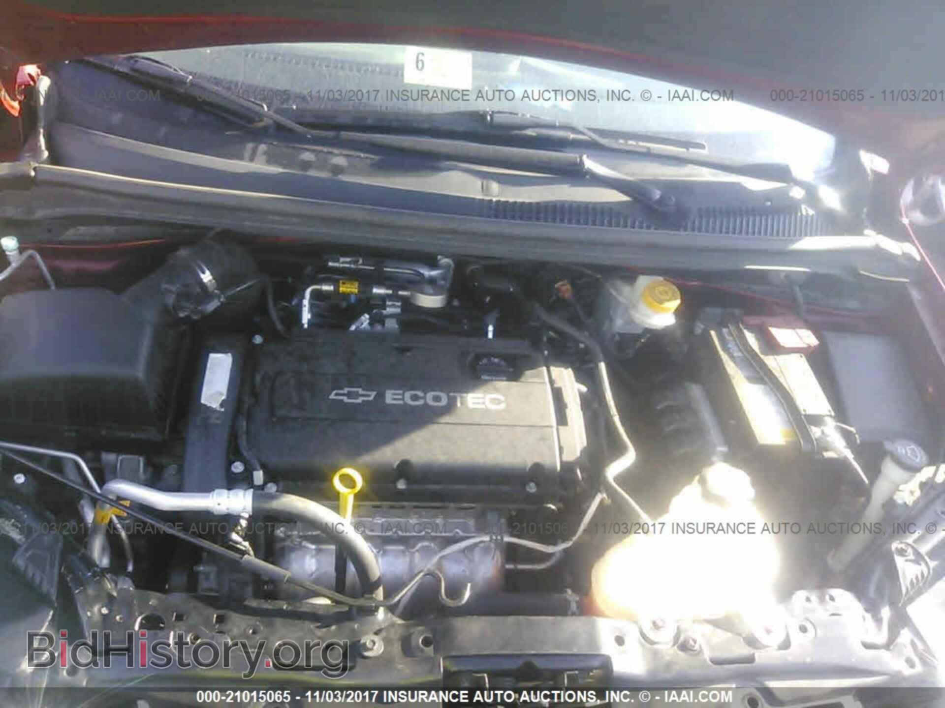 2014 Chevrolet Sonic - VIN: 1G1JC5SH8E4226601 - Photo 10