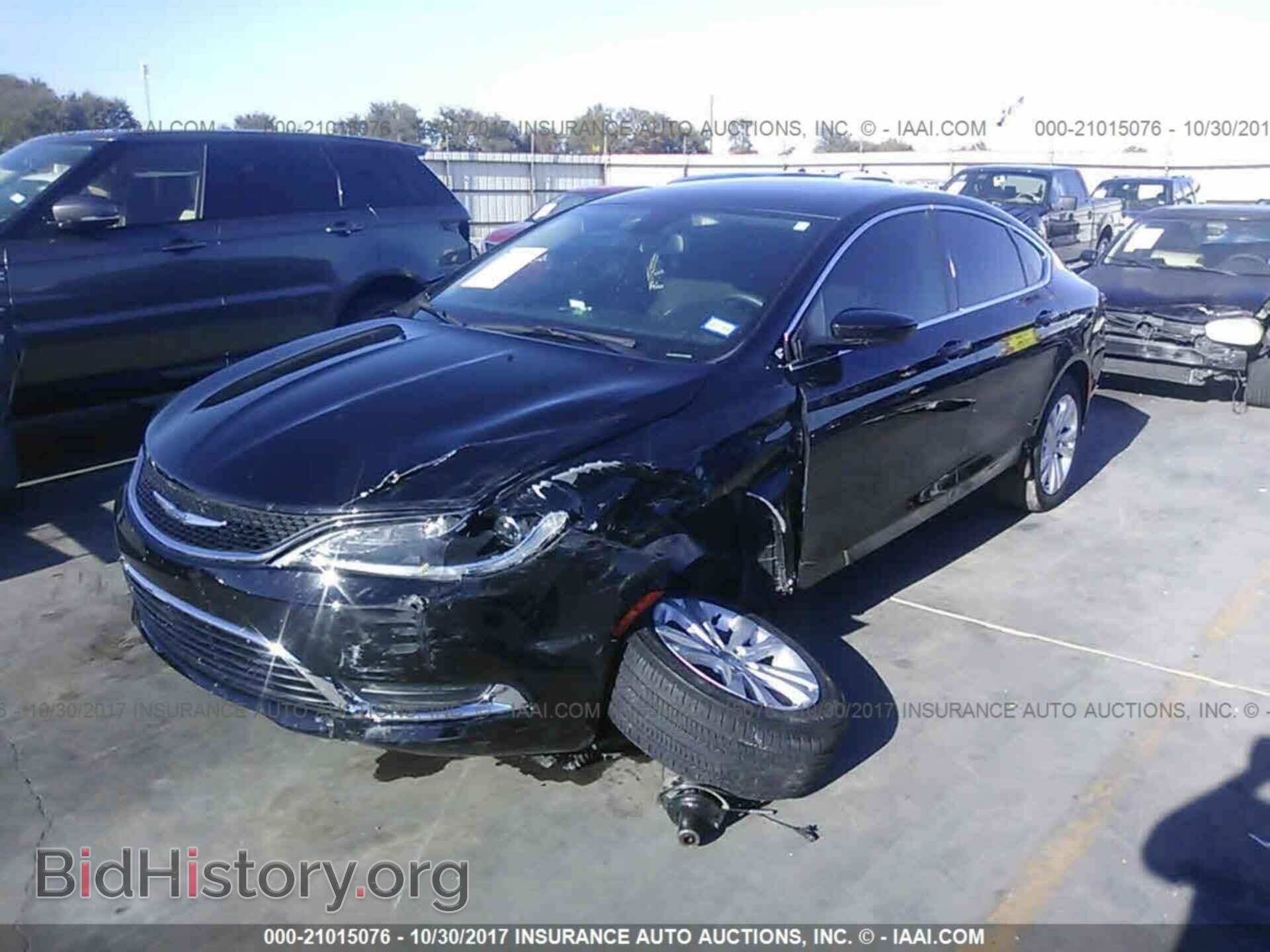 2016 Chrysler 200 - VIN: 1C3CCCAB7GN174414 - Photo 2
