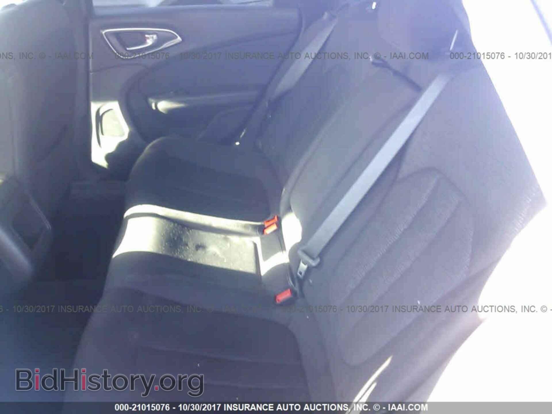 2016 Chrysler 200 - VIN: 1C3CCCAB7GN174414 - Photo 8