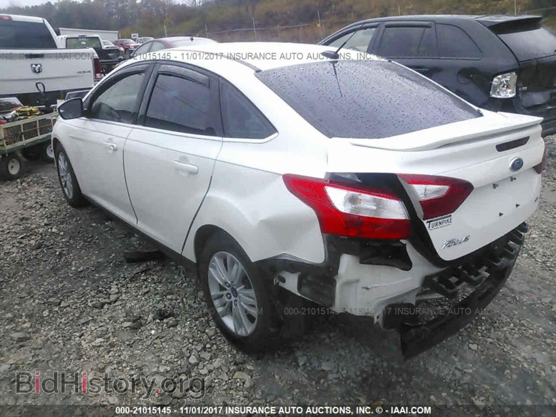 2012 Ford Focus - VIN: 1FAHP3H26CL311401 - Photo 3