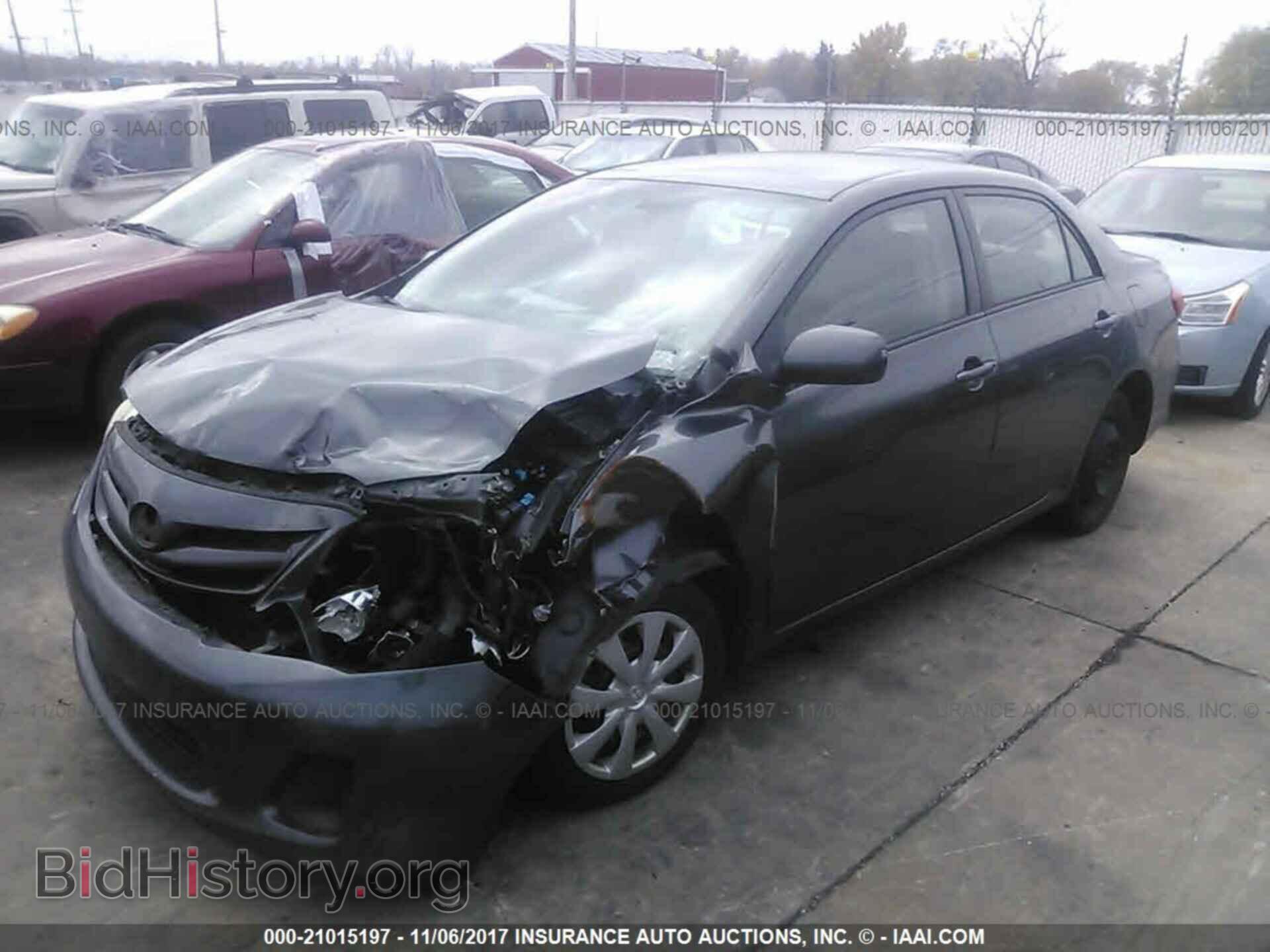 2011 Toyota Corolla - VIN: 2T1BU4EE6BC549901 - Photo 2