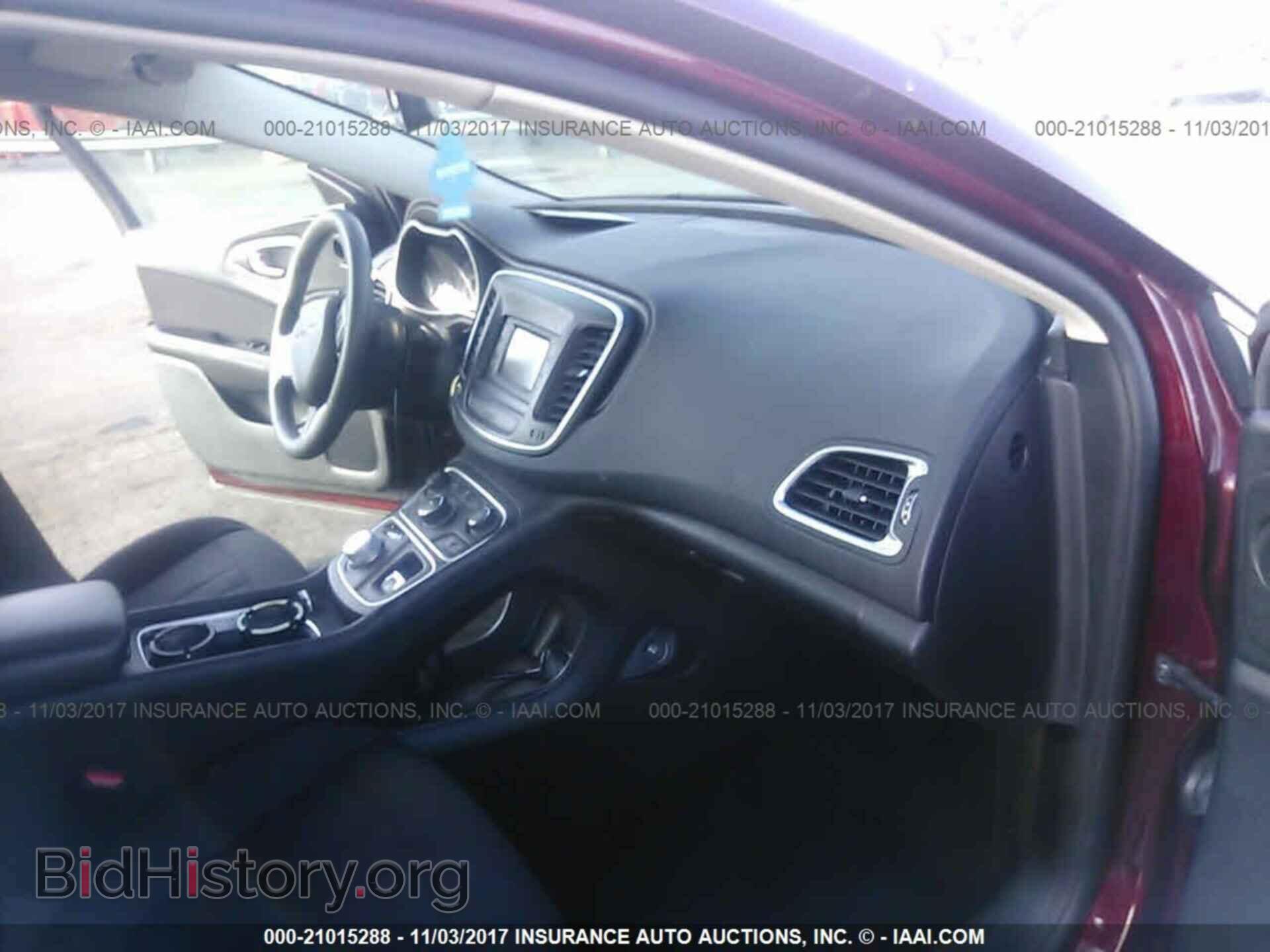 2015 Chrysler 200 - VIN: 1C3CCCAB1FN593437 - Photo 5