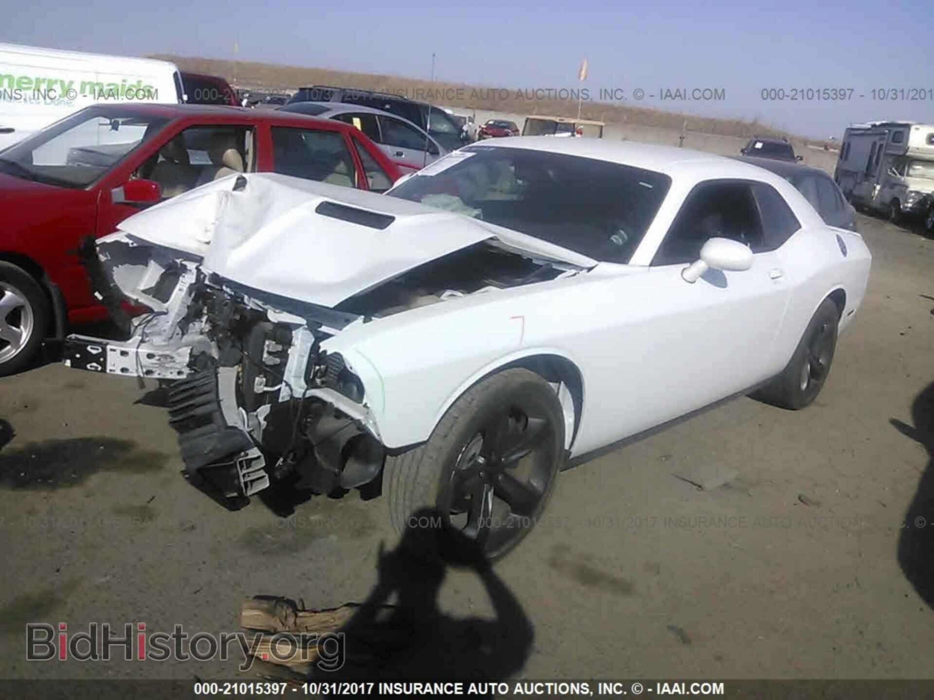 2016 Dodge Challenger - VIN: 2C3CDZAG1GH102256 - Фото 2