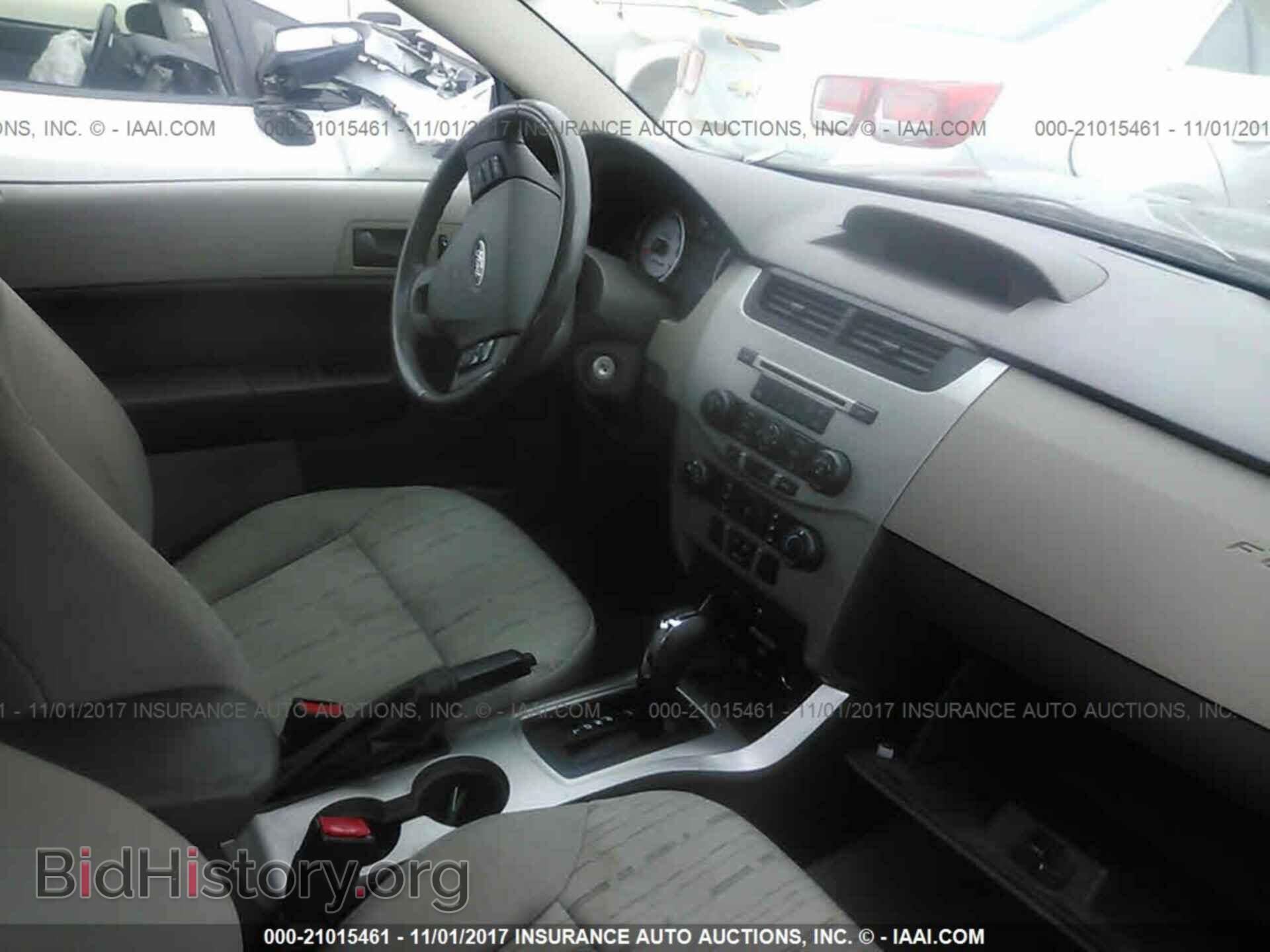 2011 Ford Focus - VIN: 1FAHP3FN2BW179943 - Фото 5