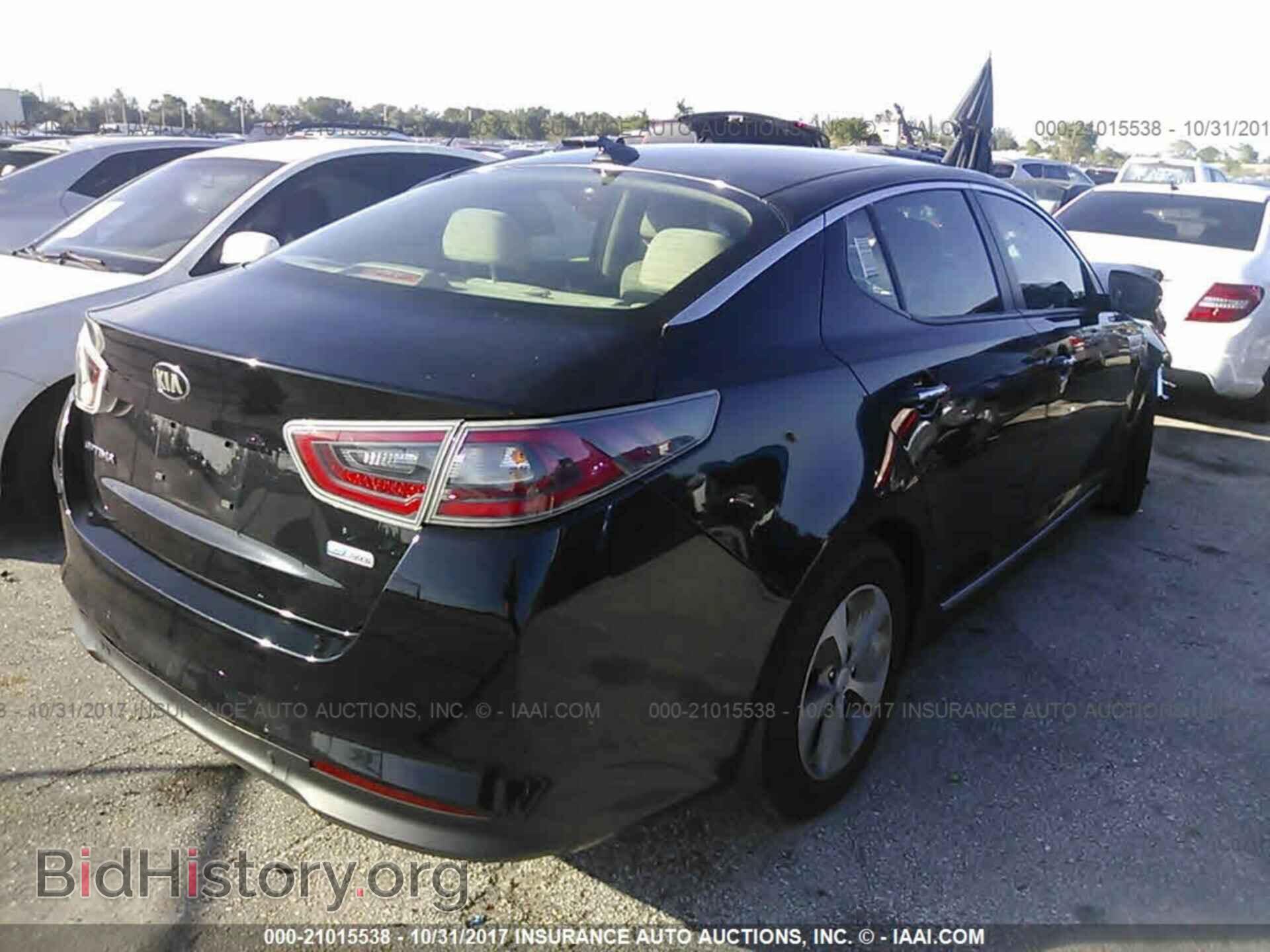 2015 Kia Optima - VIN: KNAGM4AD1F5077318 - Photo 4