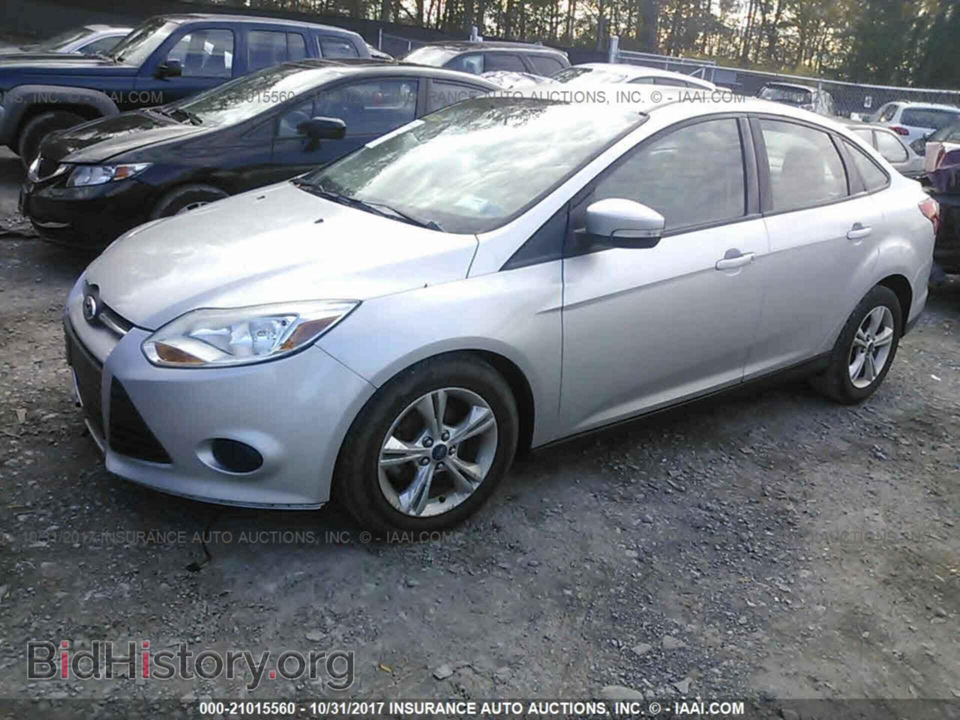 2014 Ford Focus - VIN: 1FADP3F24EL255396 - Photo 2