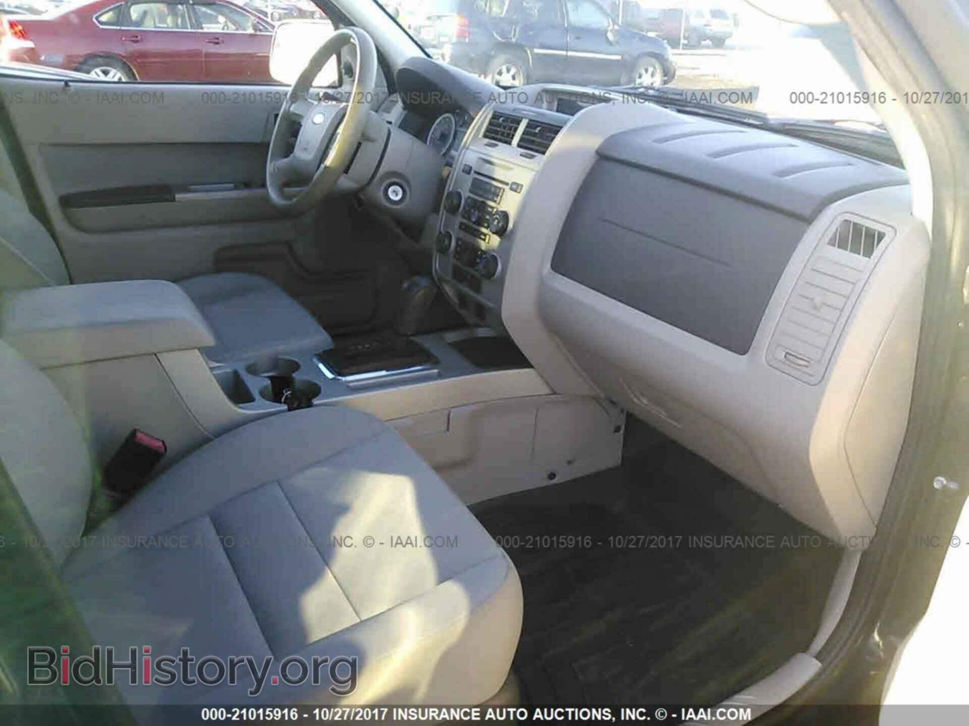2011 Ford Escape - VIN: 1FMCU0D78BKB11892 - Фото 5