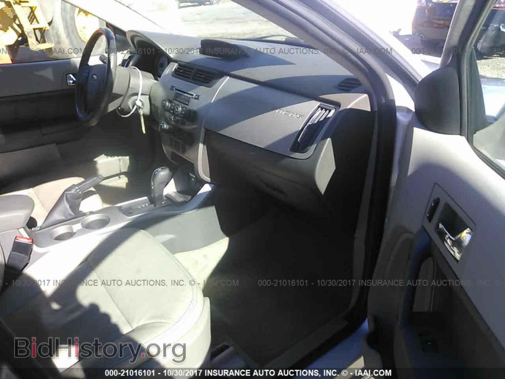 2011 Ford Focus - VIN: 1FAHP3GN7BW124306 - Фото 5