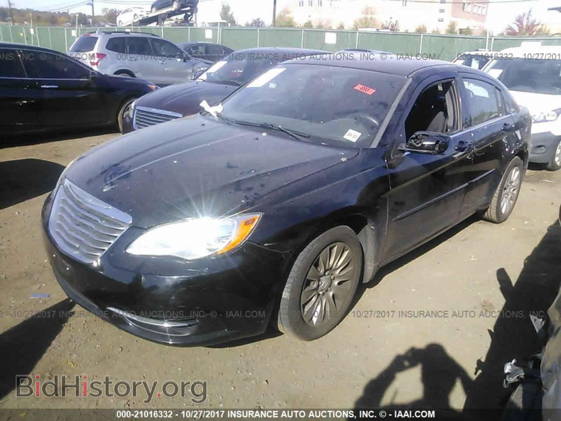 2012 Chrysler 200 - VIN: 1C3CCBAB6CN203549 - Photo 2