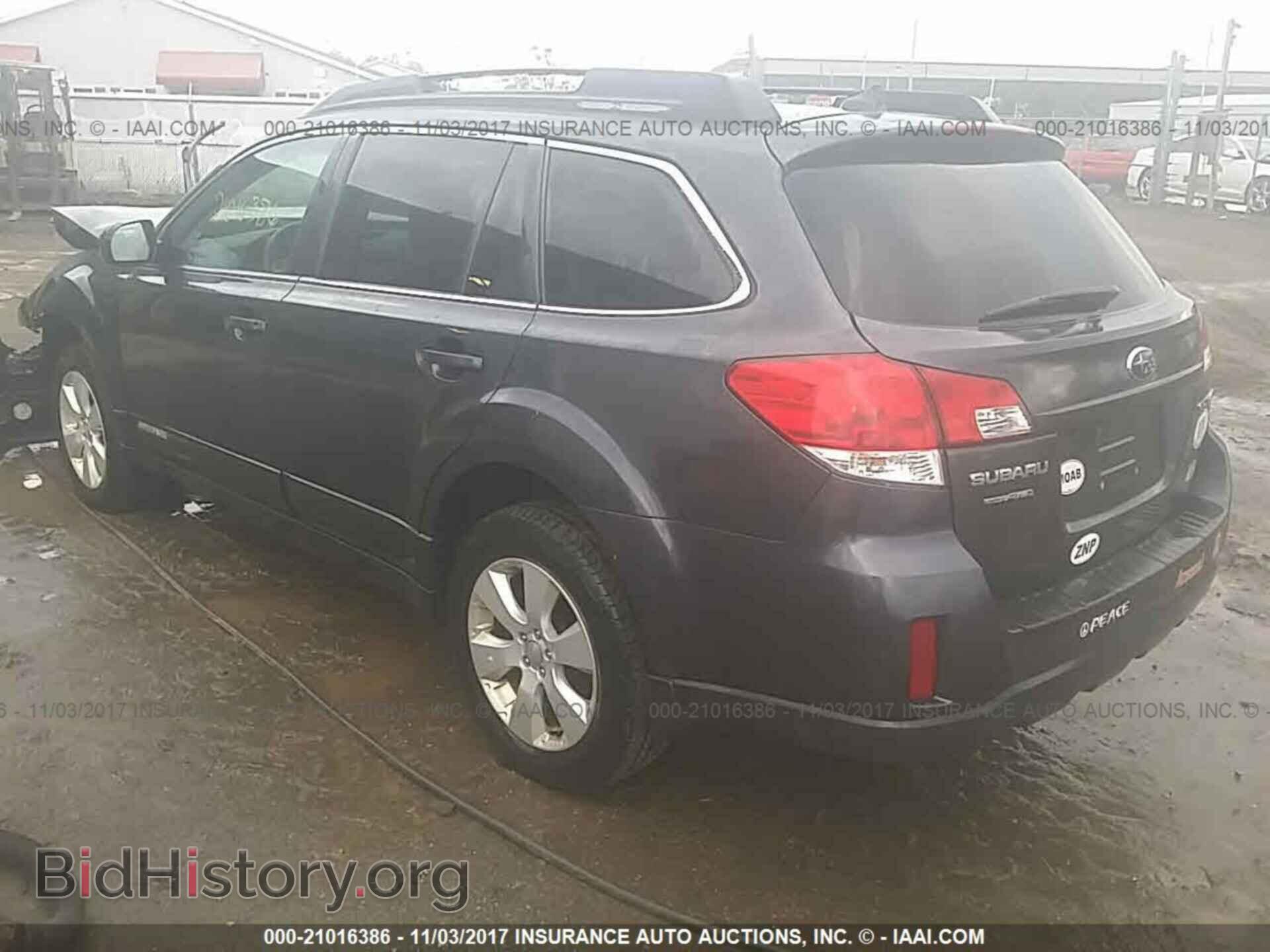 2011 Subaru Outback - VIN: 4S4BRCKC7B3369491 - Фото 3