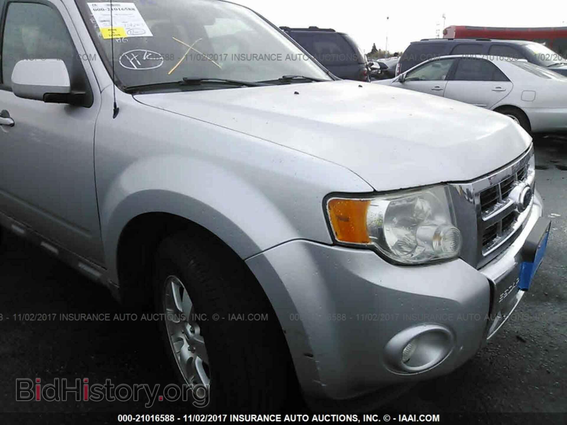 2011 Ford Escape - VIN: 1FMCU0EG0BKA08240 - Фото 6