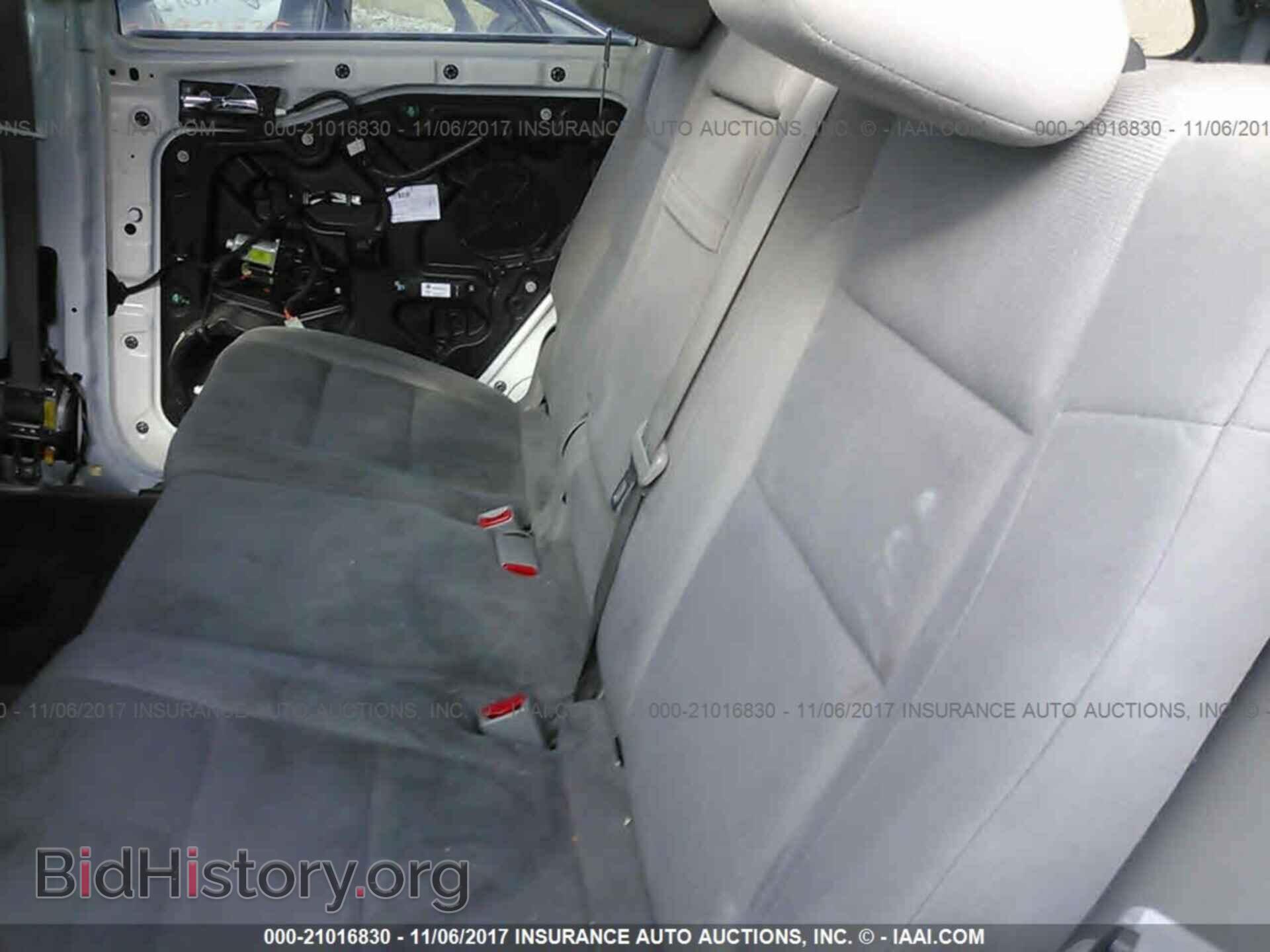 2011 Dodge Durango - VIN: 1D4RE4GG2BC742410 - Photo 8