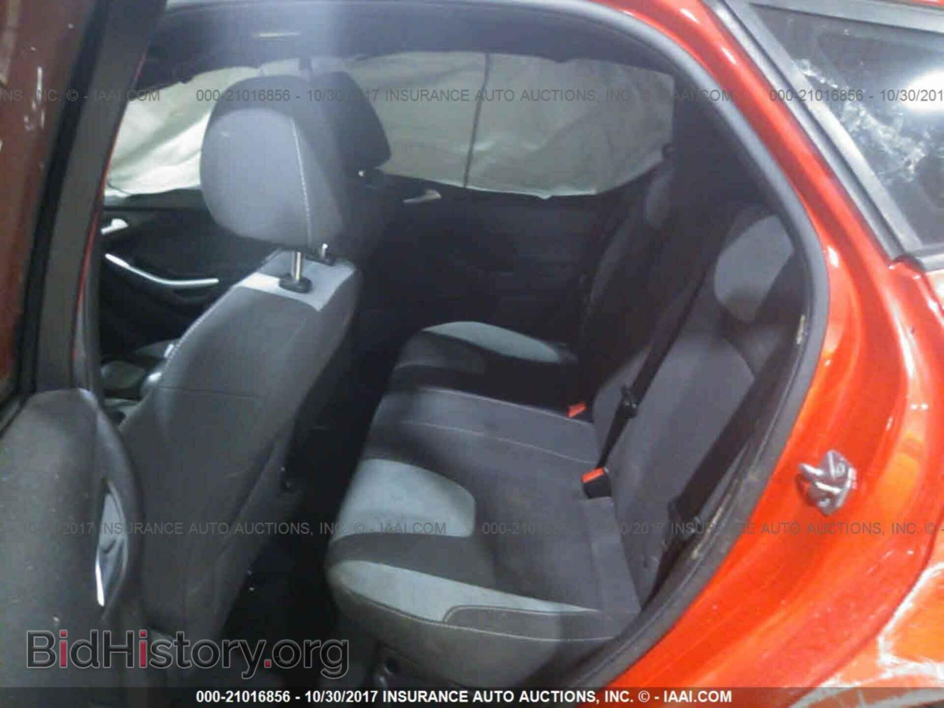 2014 Ford Focus - VIN: 1FADP3L9XEL212330 - Photo 8