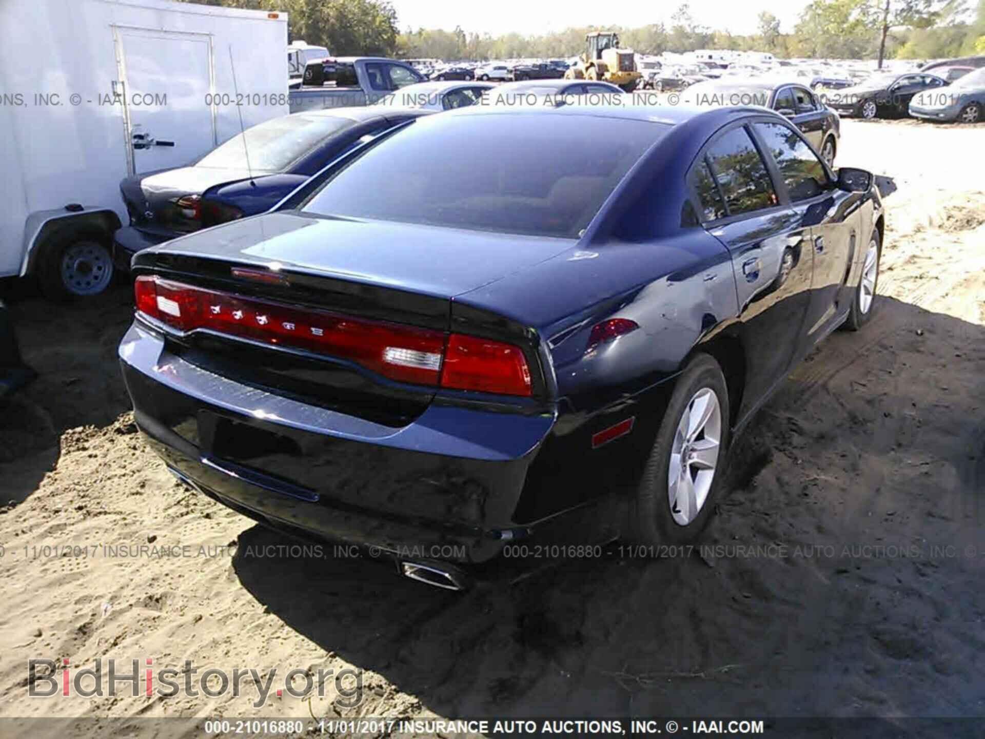 2013 Dodge Charger - VIN: 2C3CDXBG7DH563413 - Photo 4