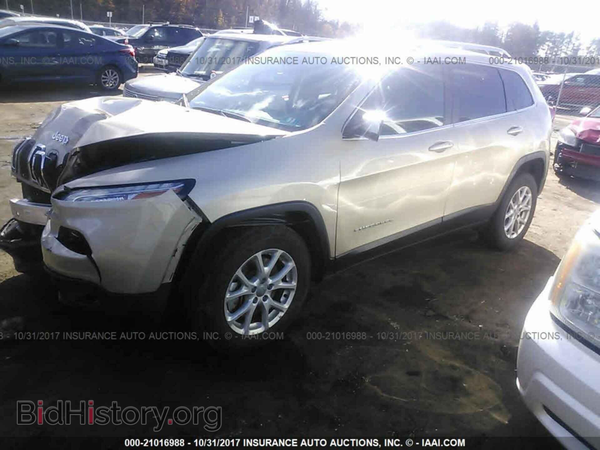 2015 Jeep Cherokee - VIN: 1C4PJMCS4FW755917 - Фото 2