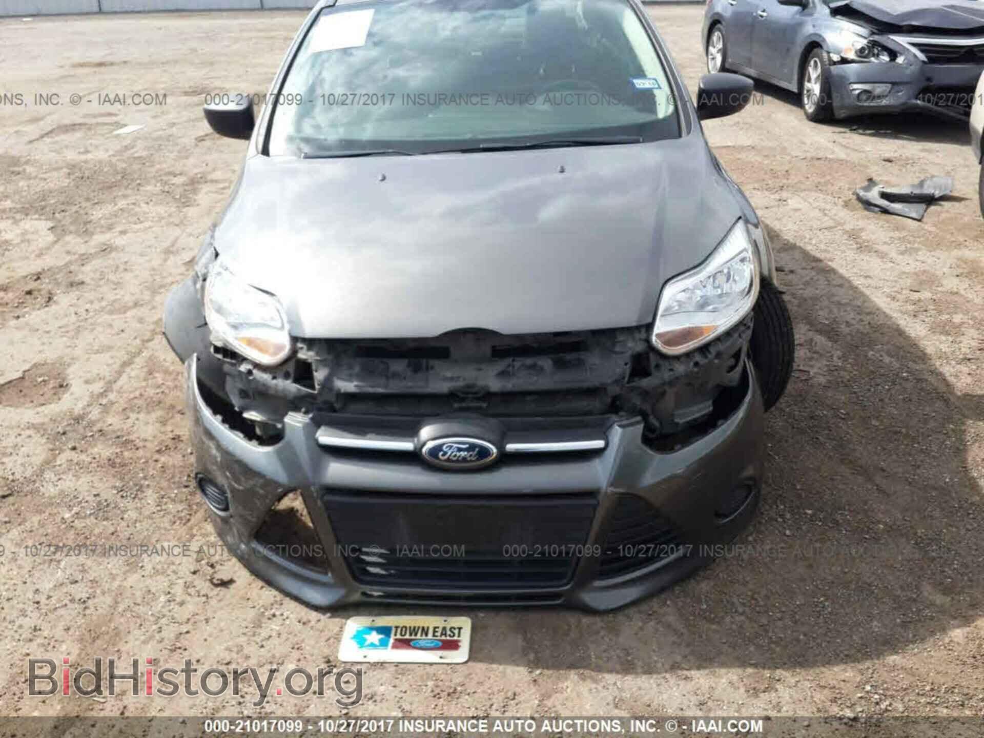 2012 Ford Focus - VIN: 1FAHP3E21CL361756 - Photo 6