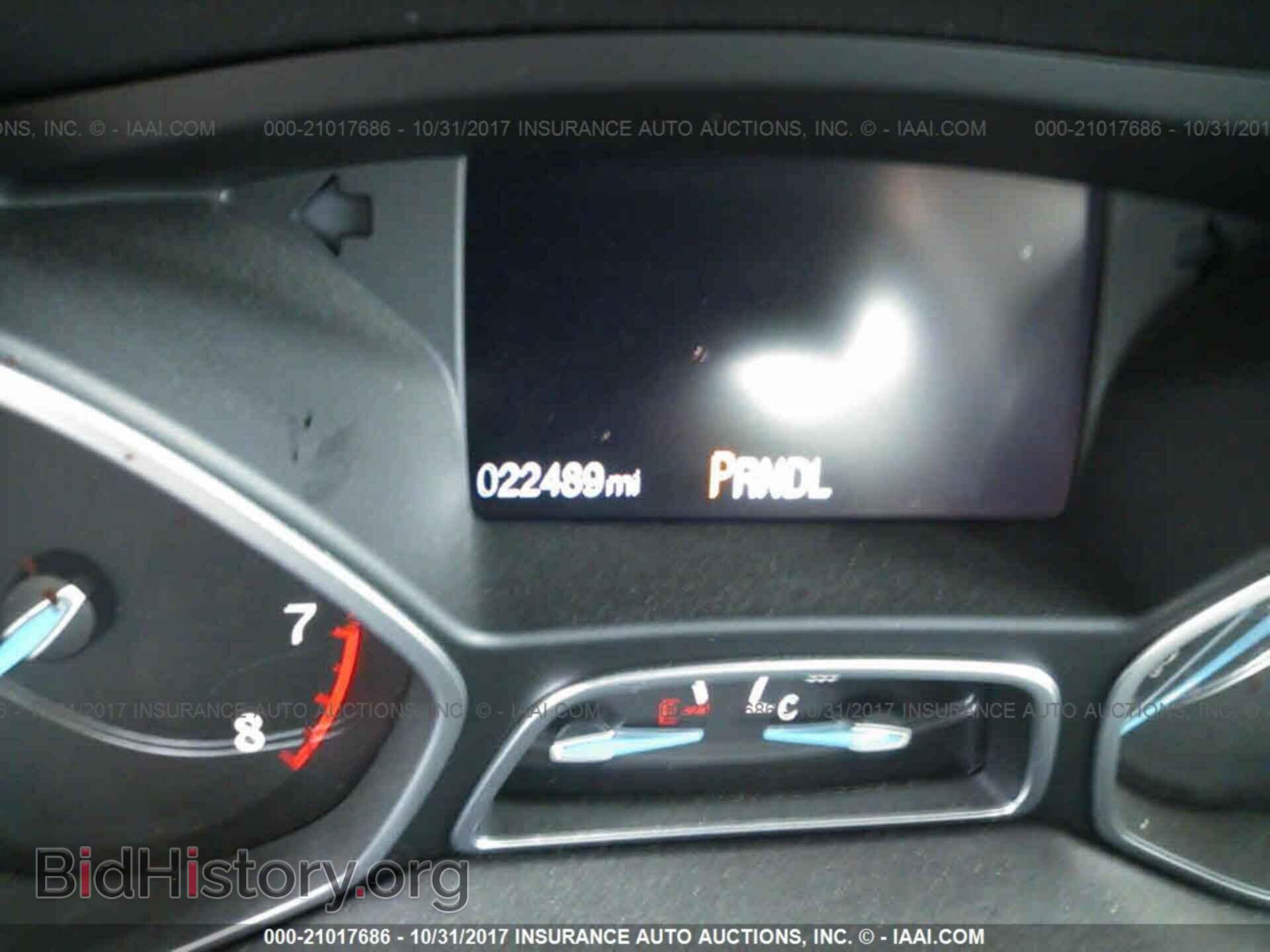 2016 Ford Focus - VIN: 1FADP3F26GL405074 - Photo 7
