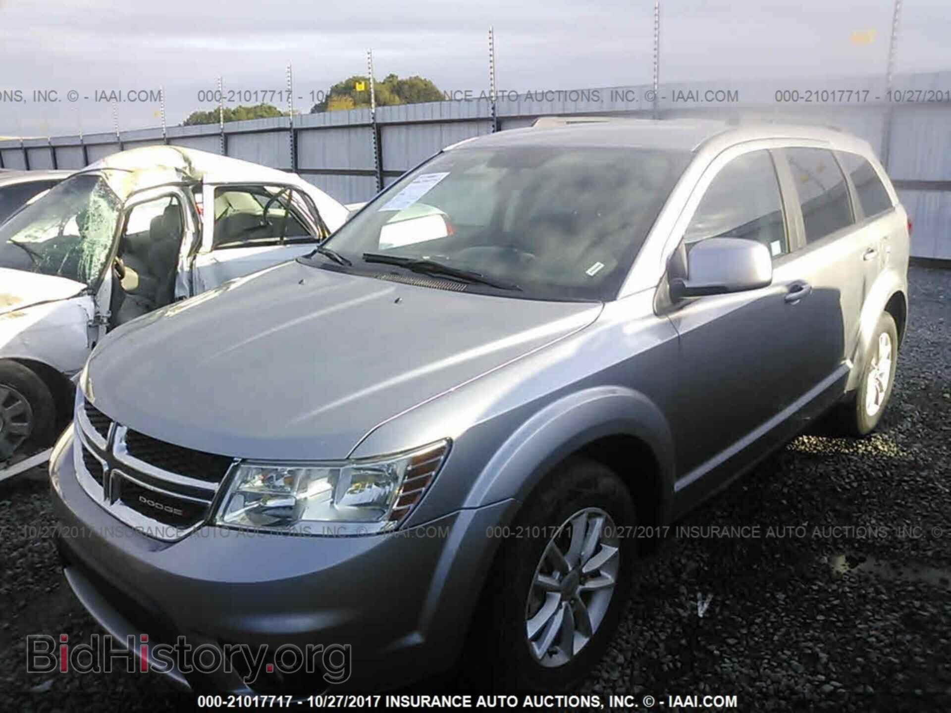 2017 Dodge Journey - VIN: 3C4PDDBG5HT618594 - Photo 2