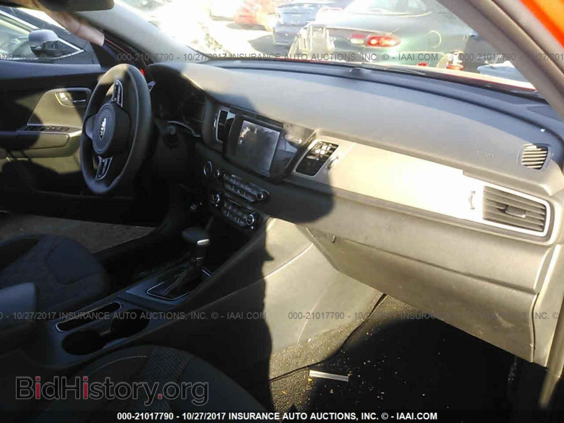 2017 Kia Niro - VIN: KNDCB3LC7H5037141 - Фото 5