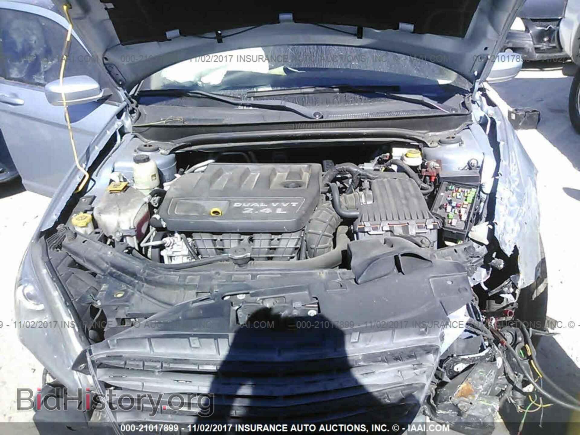 2013 Chrysler 200 - VIN: 1C3CCBBBXDN579638 - Фото 10