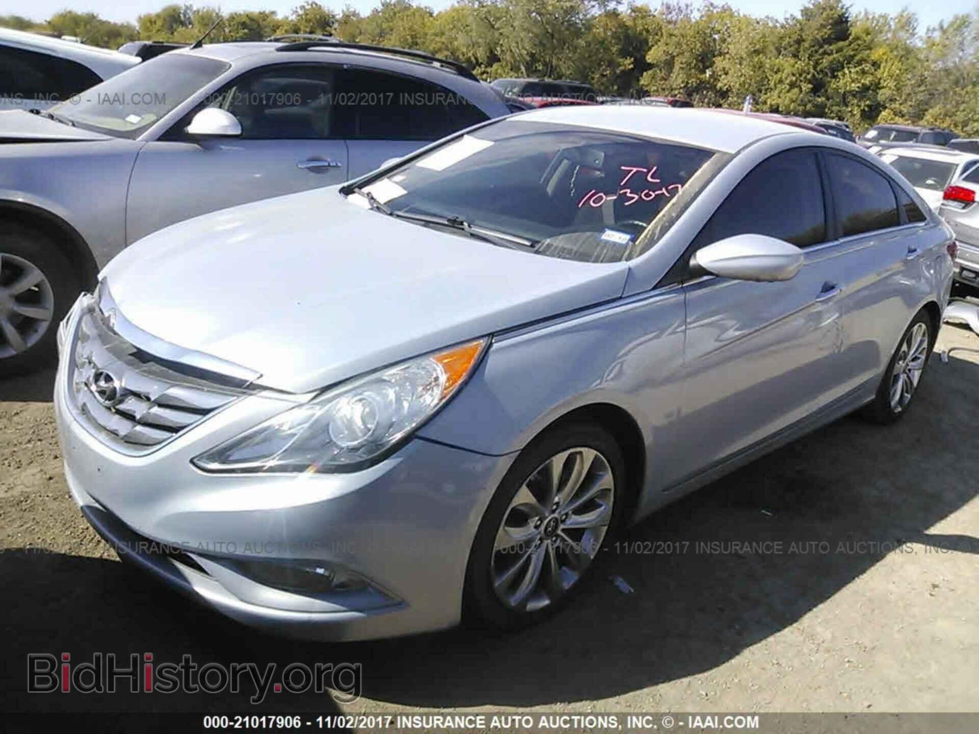 2012 Hyundai Sonata - VIN: 5NPEC4AB9CH502971 - Photo 2