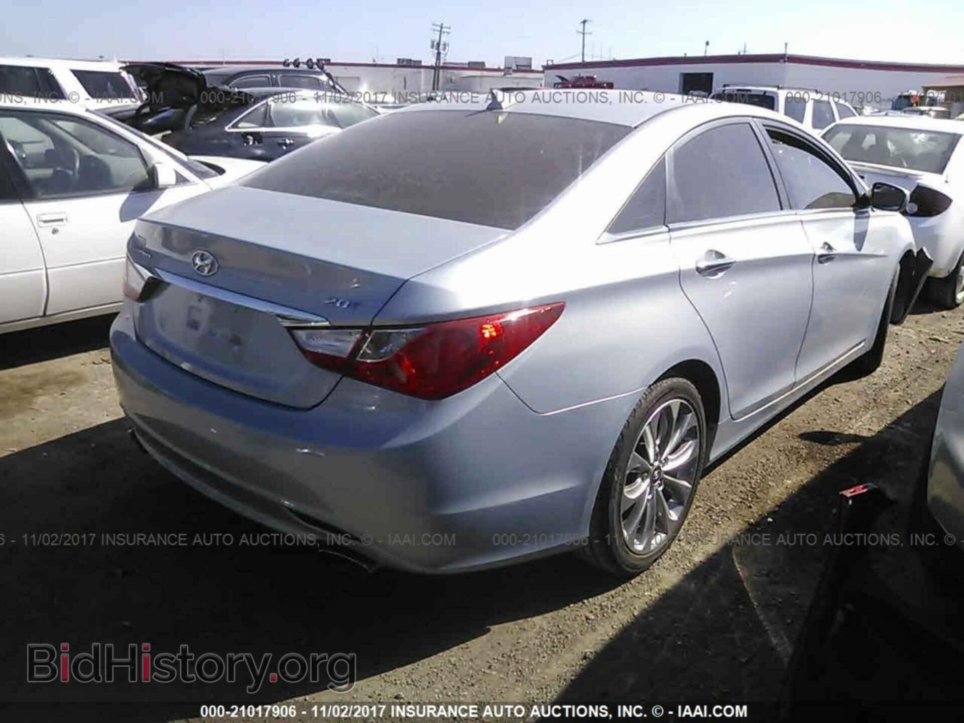 2012 Hyundai Sonata - VIN: 5NPEC4AB9CH502971 - Photo 4