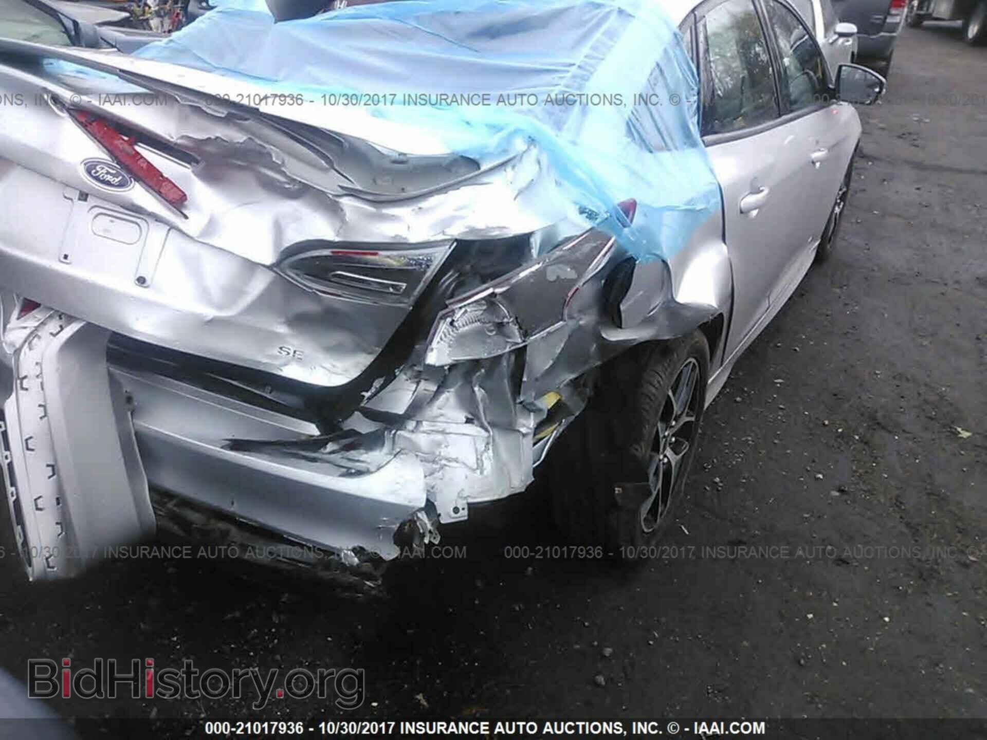 2015 Ford Focus - VIN: 1FADP3F22FL258668 - Photo 4