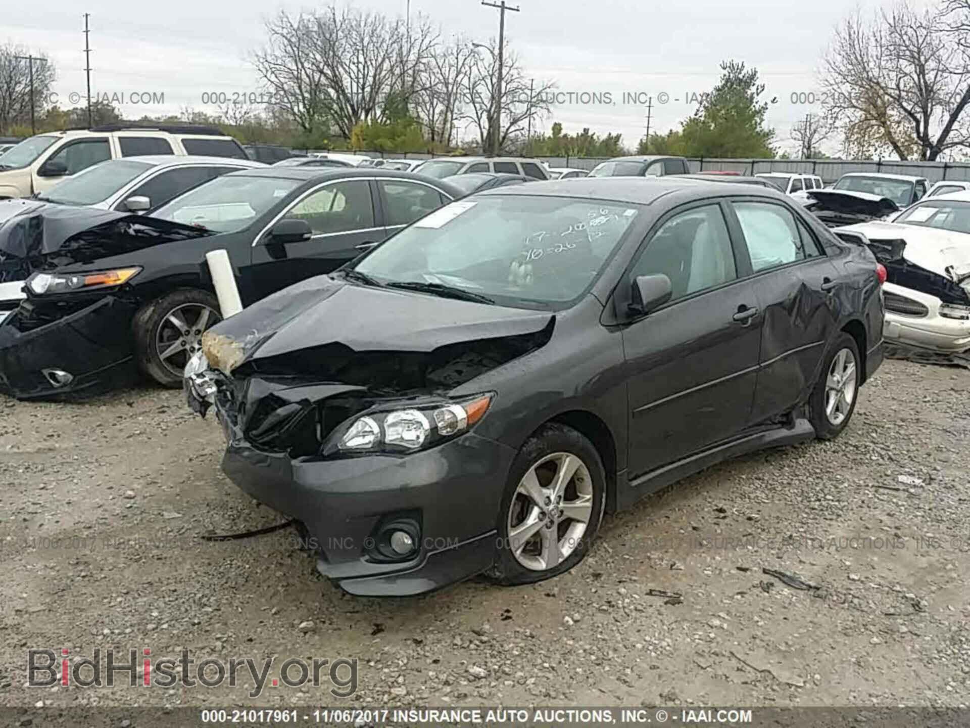 2011 Toyota Corolla - VIN: 2T1BU4EEXBC735036 - Фото 2