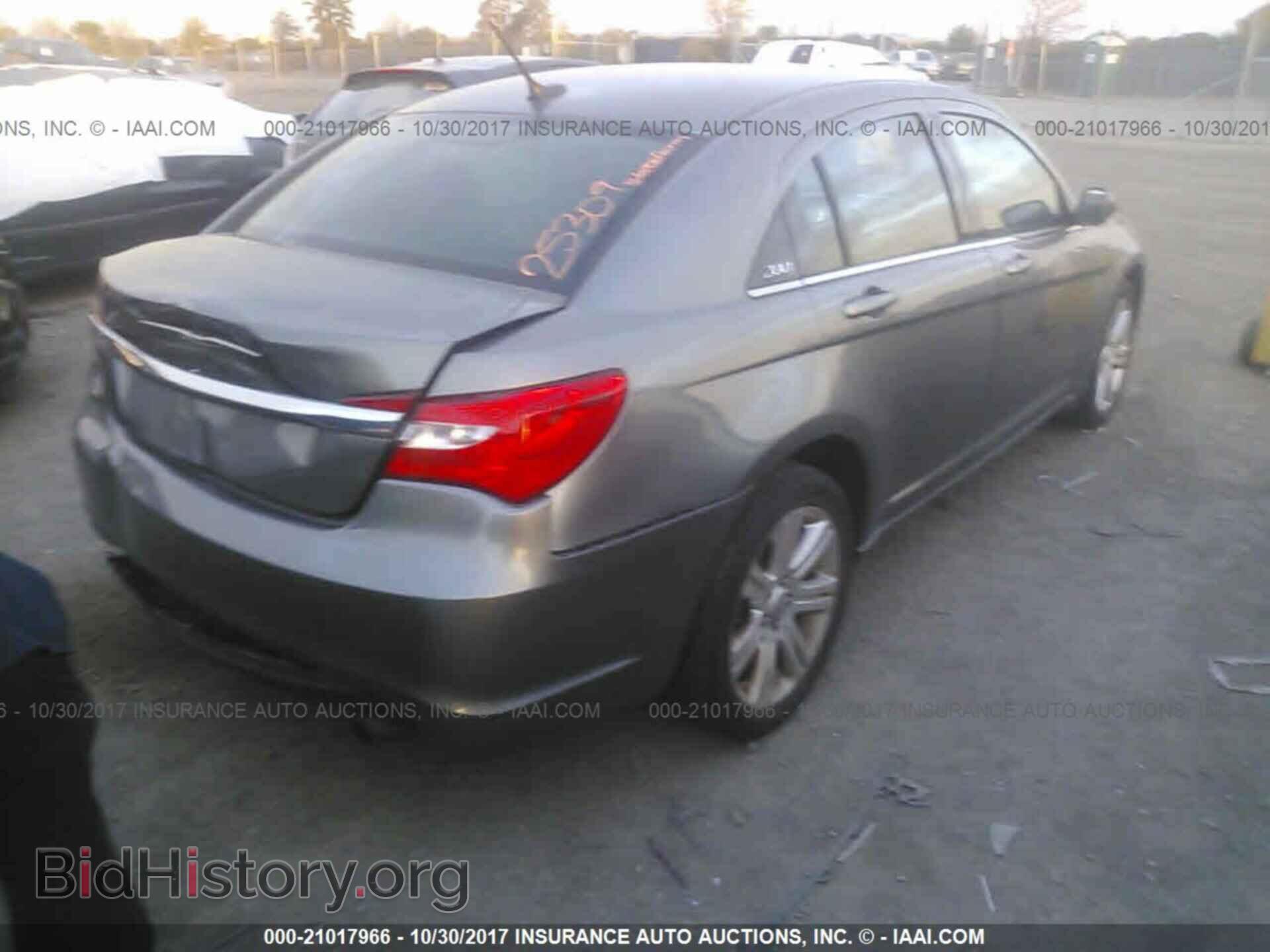 2013 Chrysler 200 - VIN: 1C3CCBAB3DN647991 - Фото 6